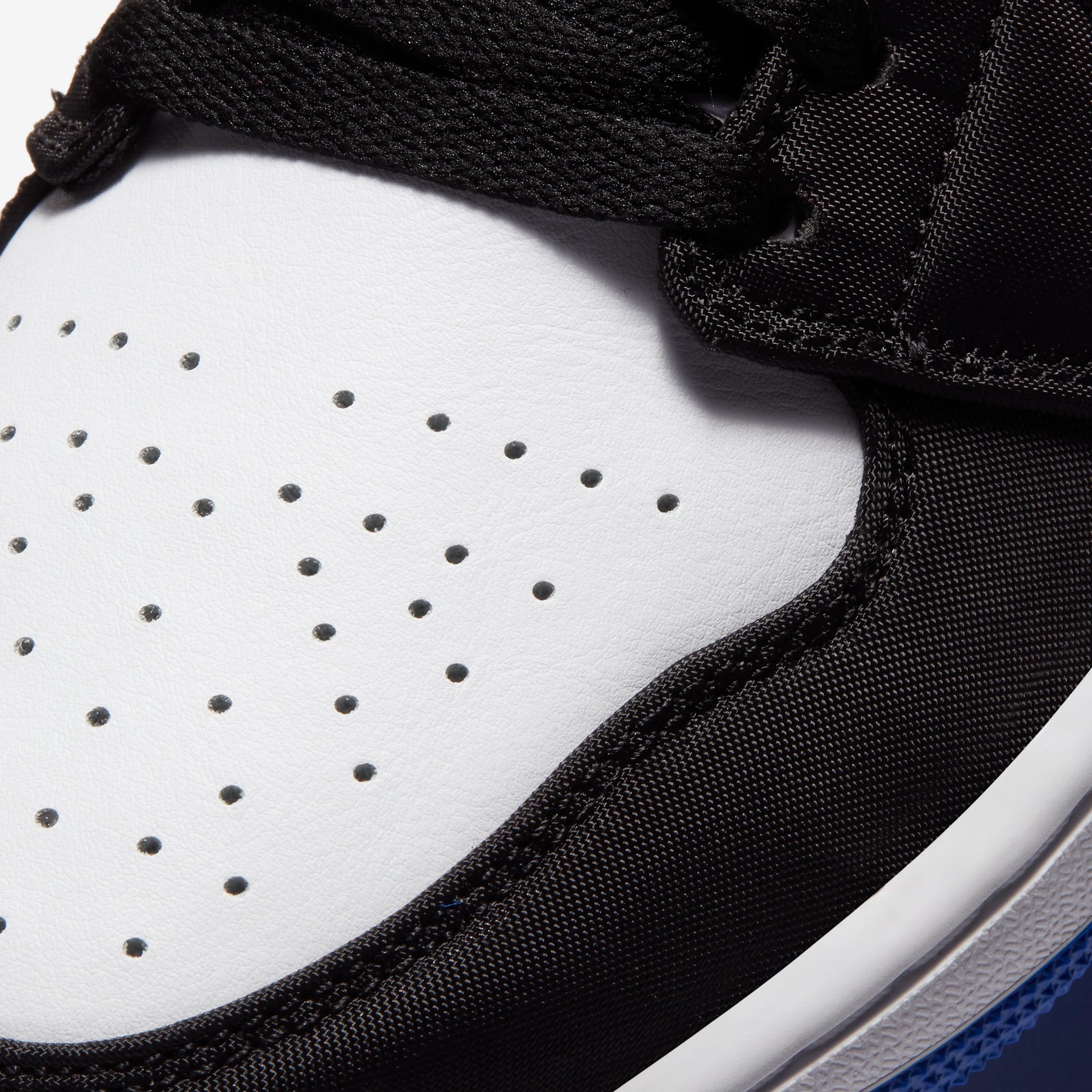 Jordan 1 Mid SE Royal Black Toe