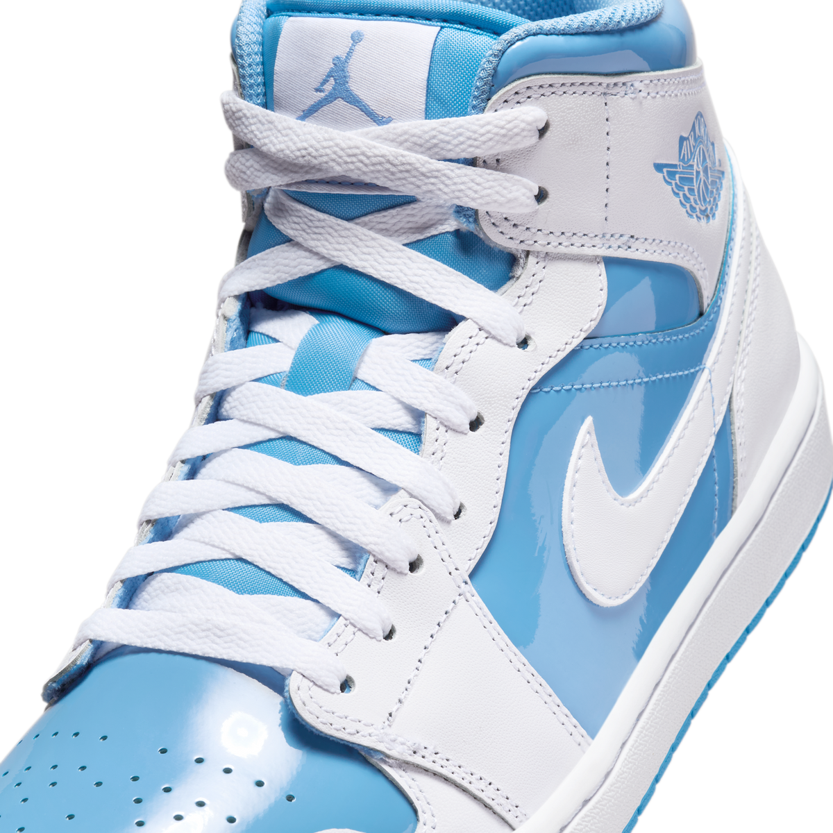 Jordan 1 Mid Legend Blue