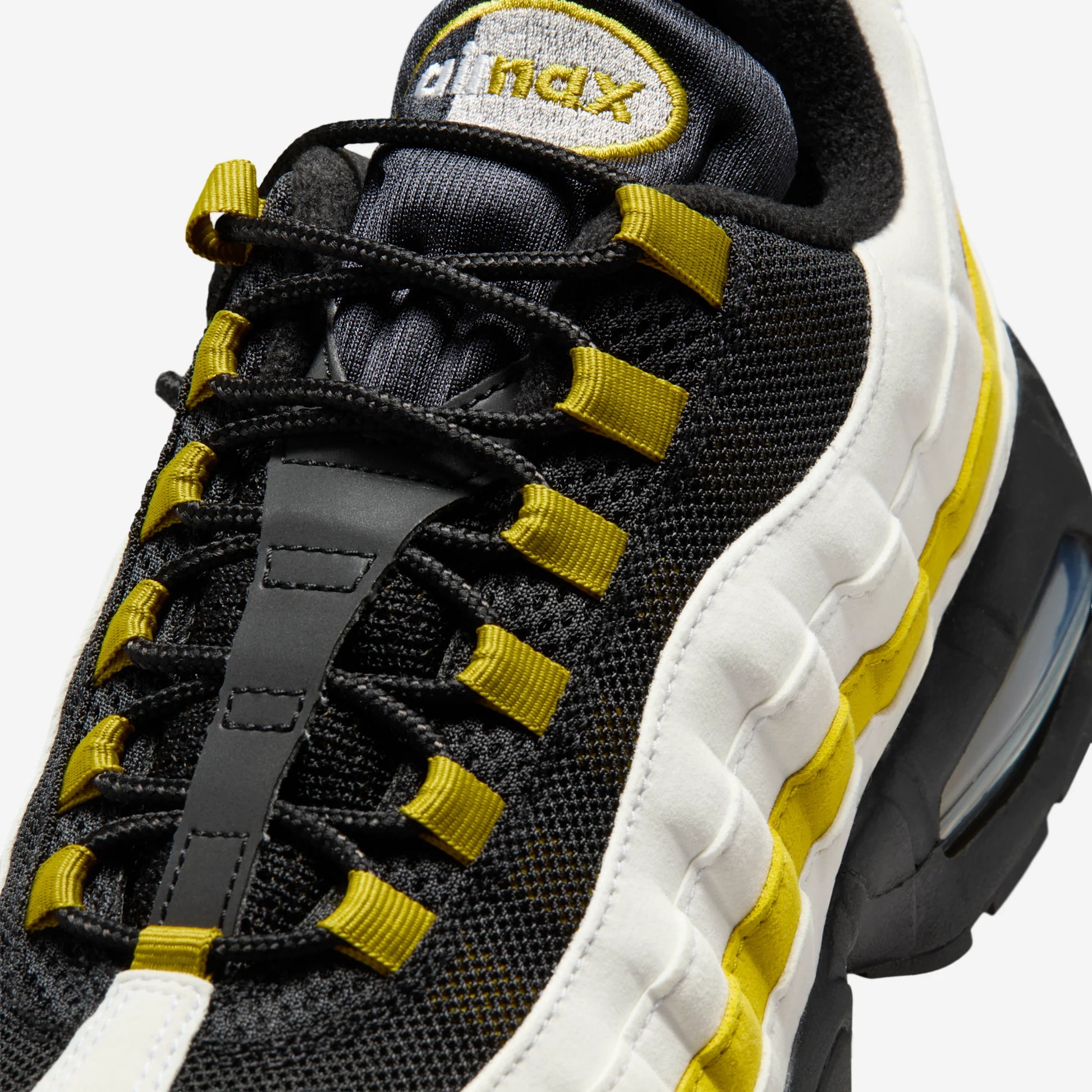 Nike Air Max 95 OG White Saffron Quartz Black