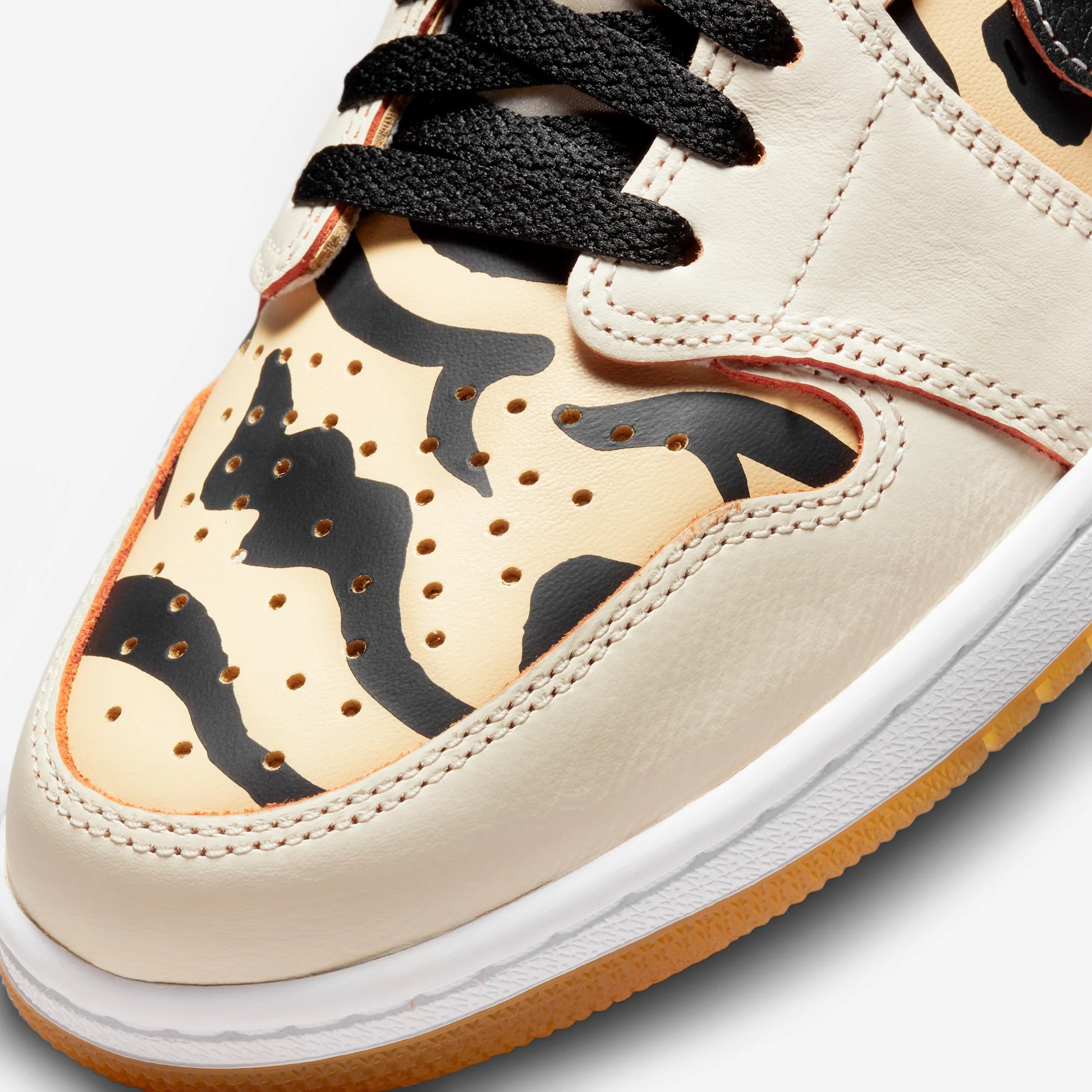 Jordan 1 Low OG Year of the Tiger