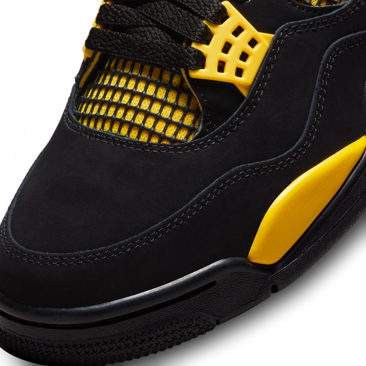 Jordan 4 Retro Thunder (2023)