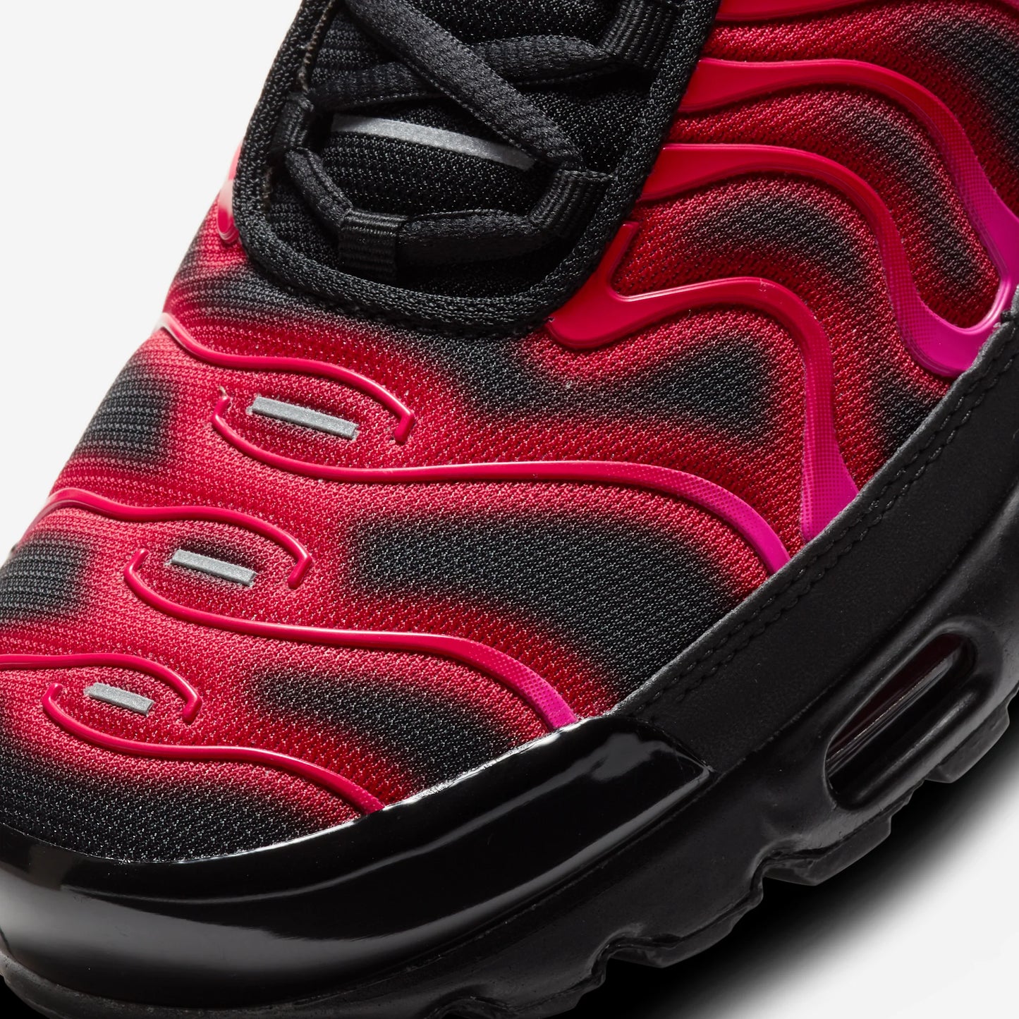 Nike Air Max Plus Supreme University Red