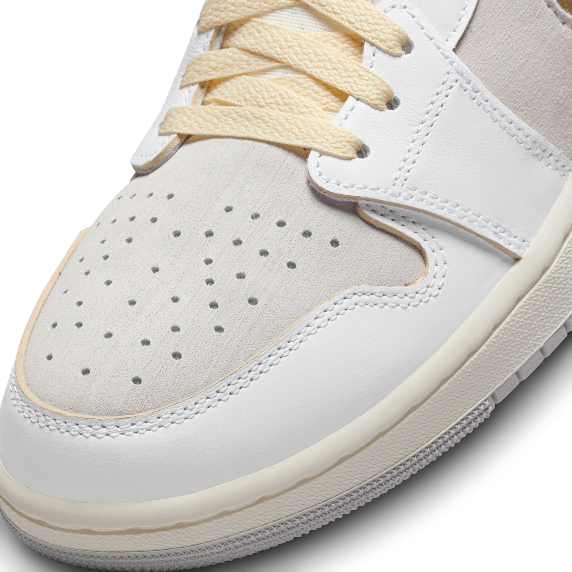 Jordan 1 High Zoom Air CMFT 2 FIBA
