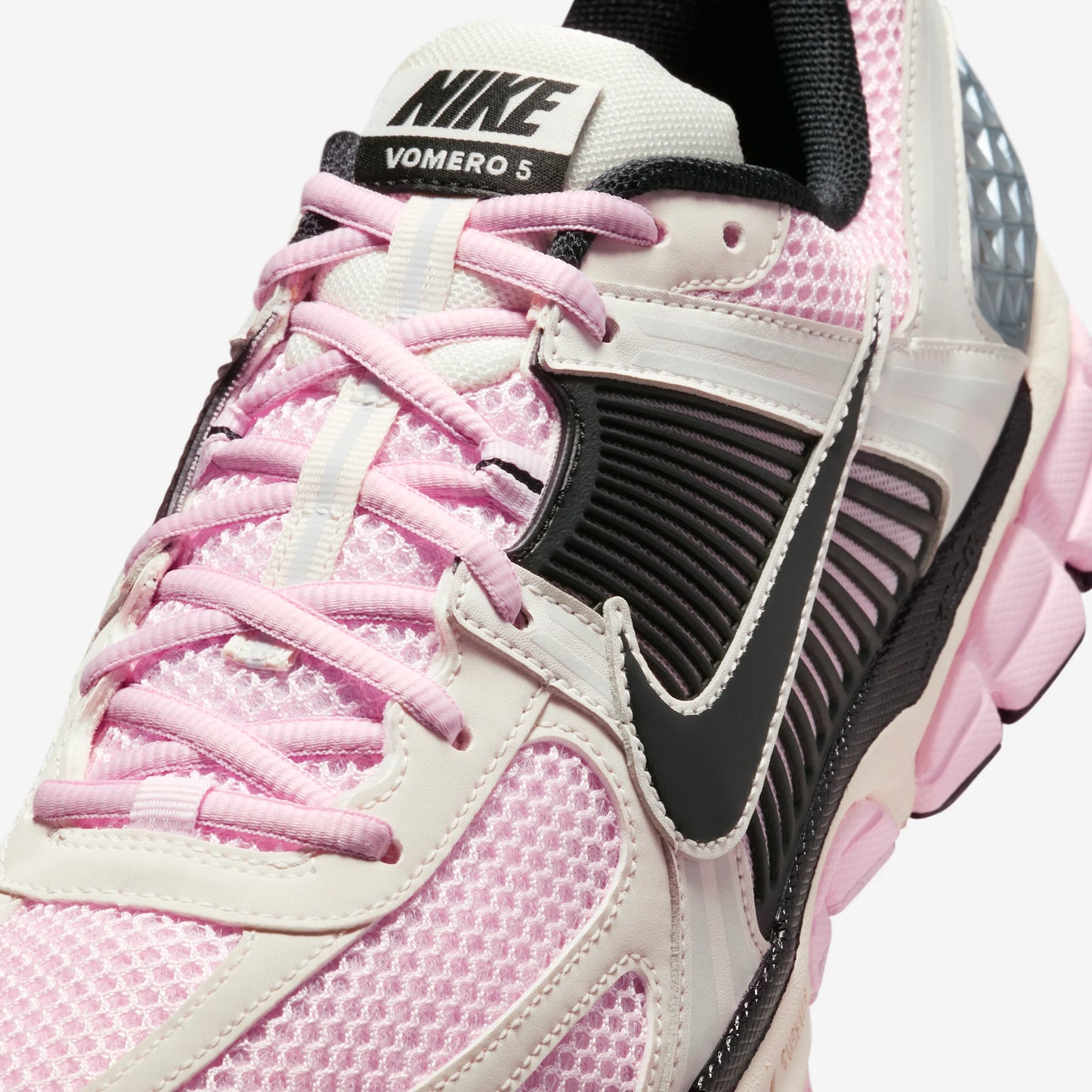Nike Zoom Vomero 5 Pink Foam Phantom Metallic Platinum Black