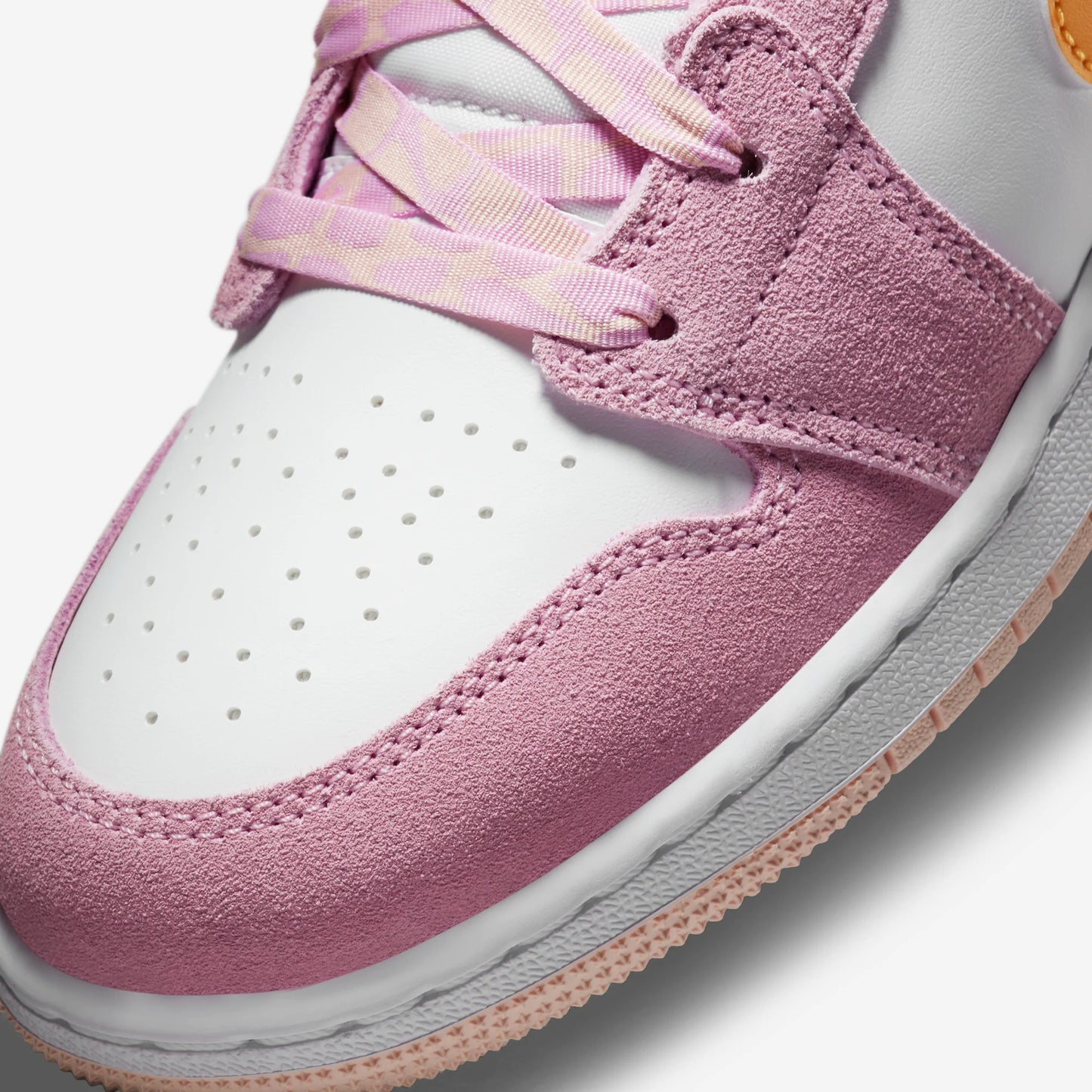 Jordan 1 Mid SE Arctic Pink (GS)