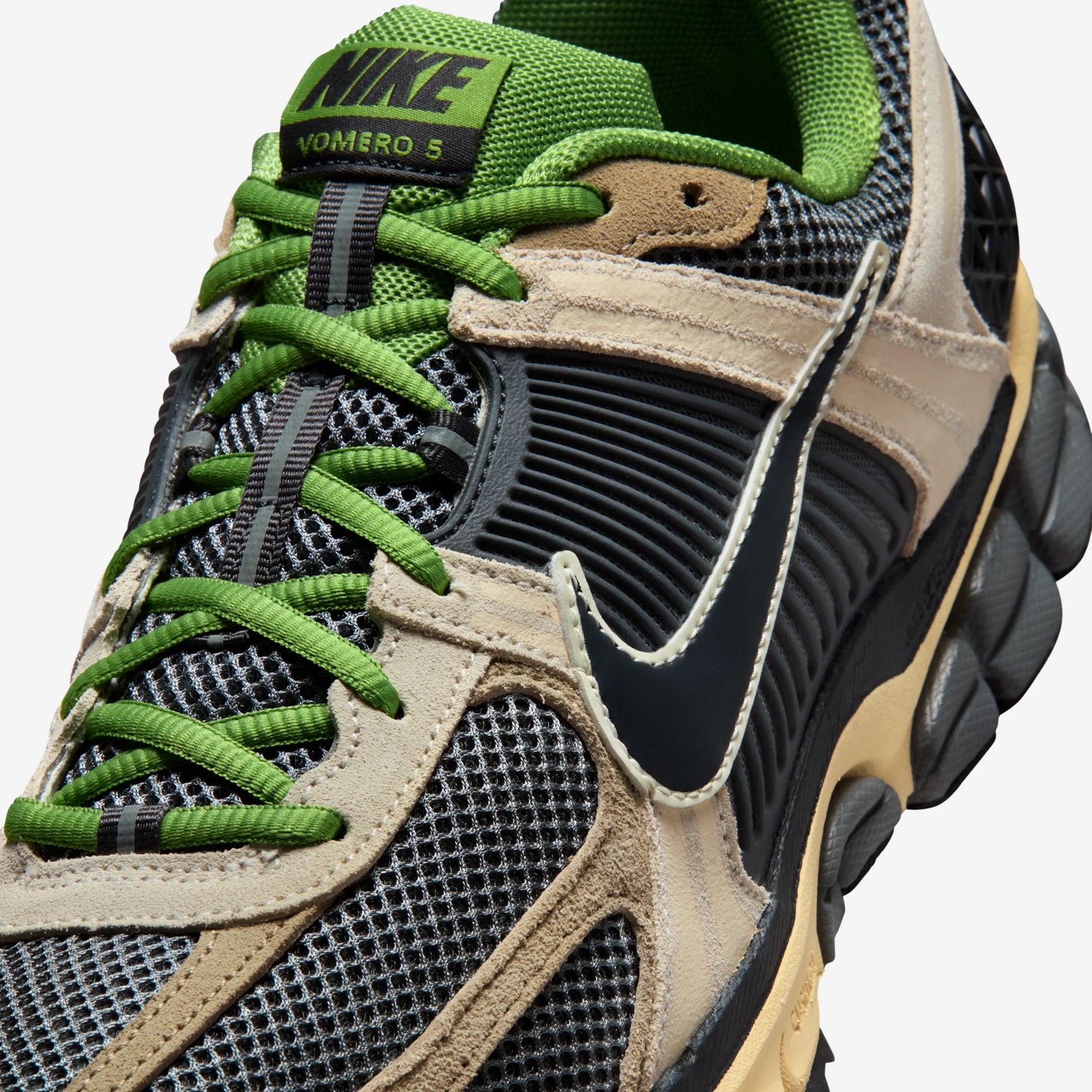 Nike Zoom Vomero 5 Pale Ivory Chlorophyll