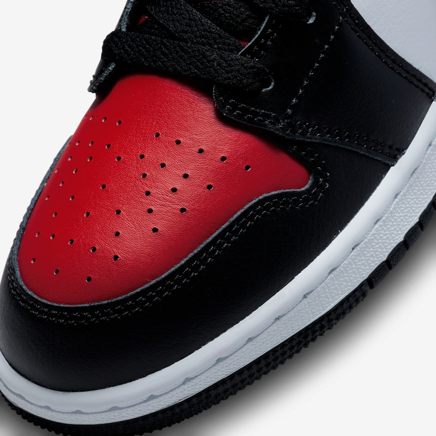 Air Jordan 1 Mid Black Fire Red (GS)