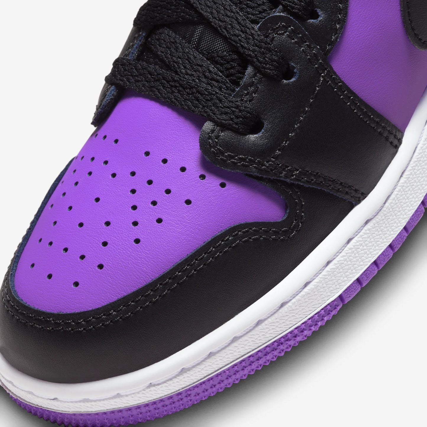 Jordan 1 Low Purple Venom (GS)