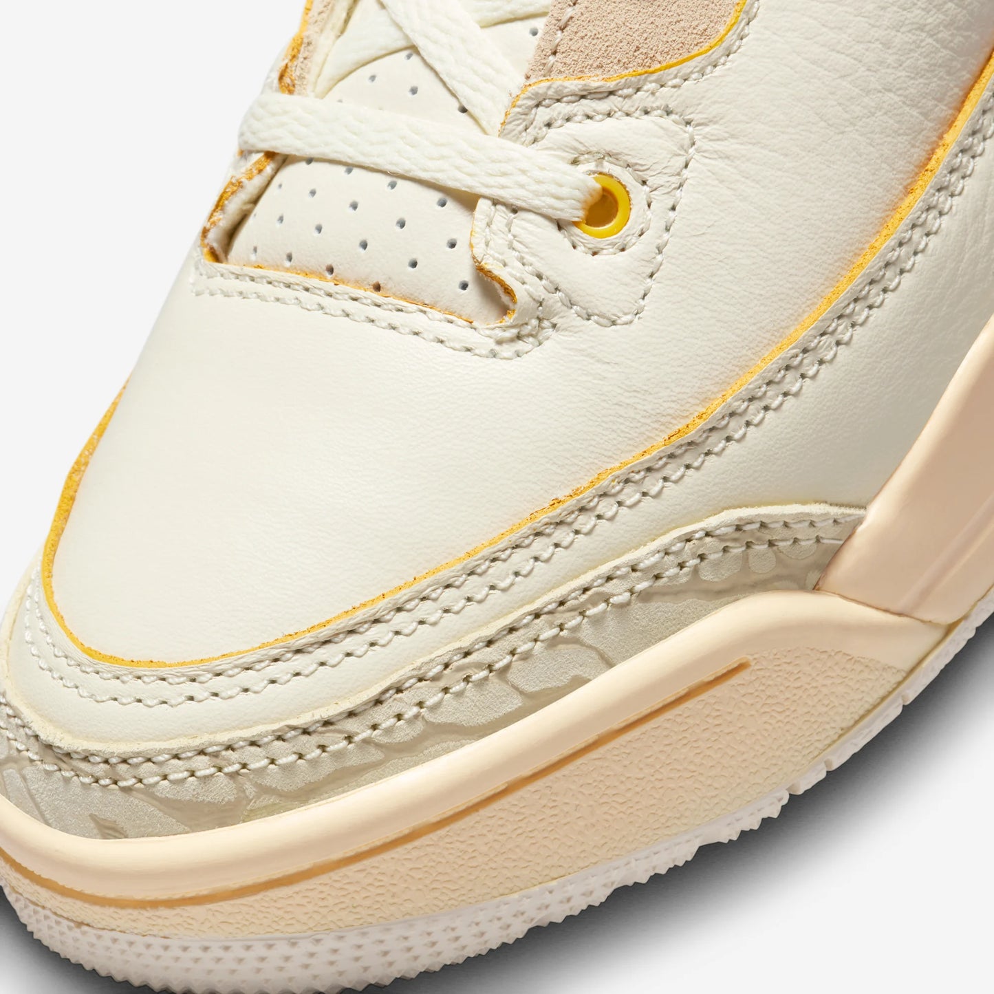 Jordan 3 Retro SP J Balvin Medellín Sunset (PS)