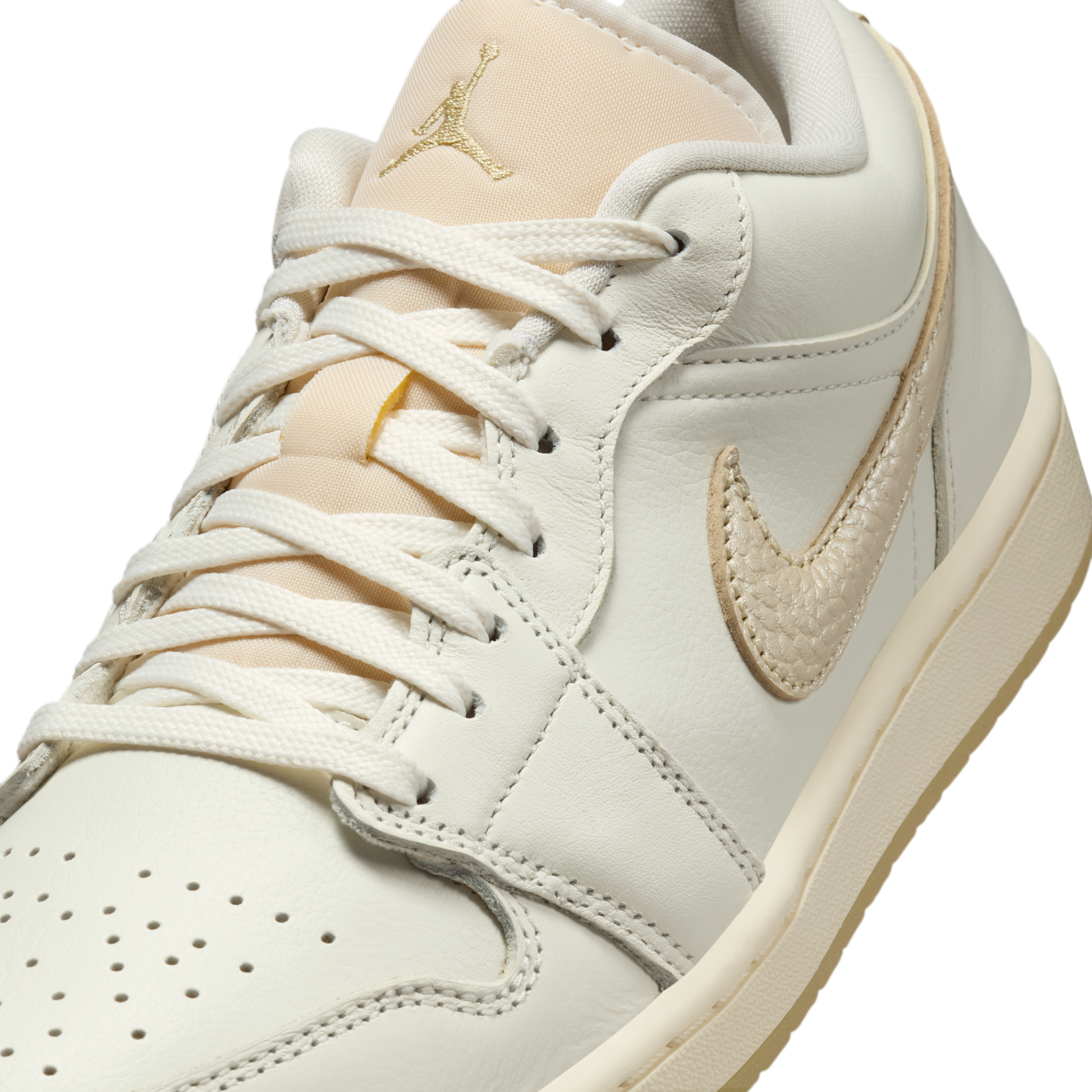 Jordan 1 Low SE Metallic Team Gold (Women's)