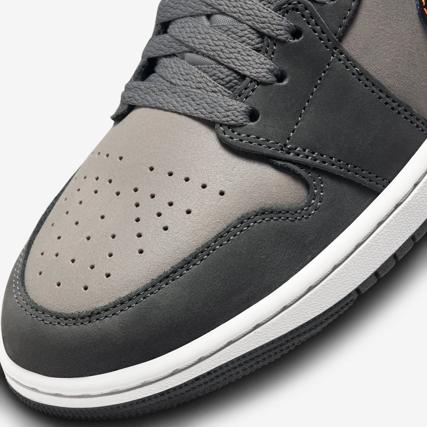 Jordan 1 Mid SE Night Stadium
