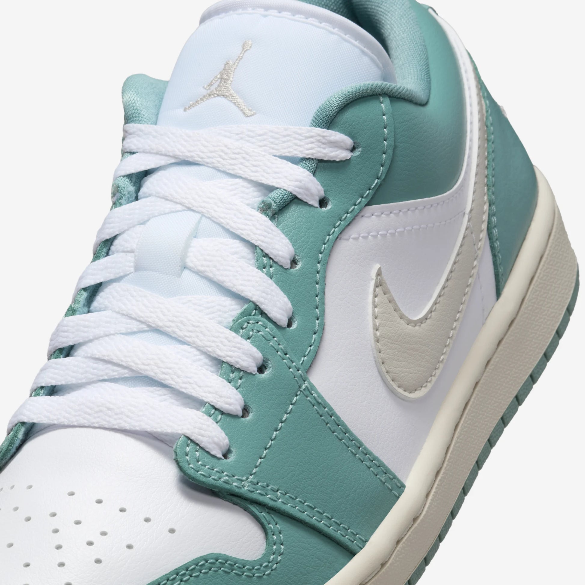 Jordan 1 Low White Cannon (Women's)