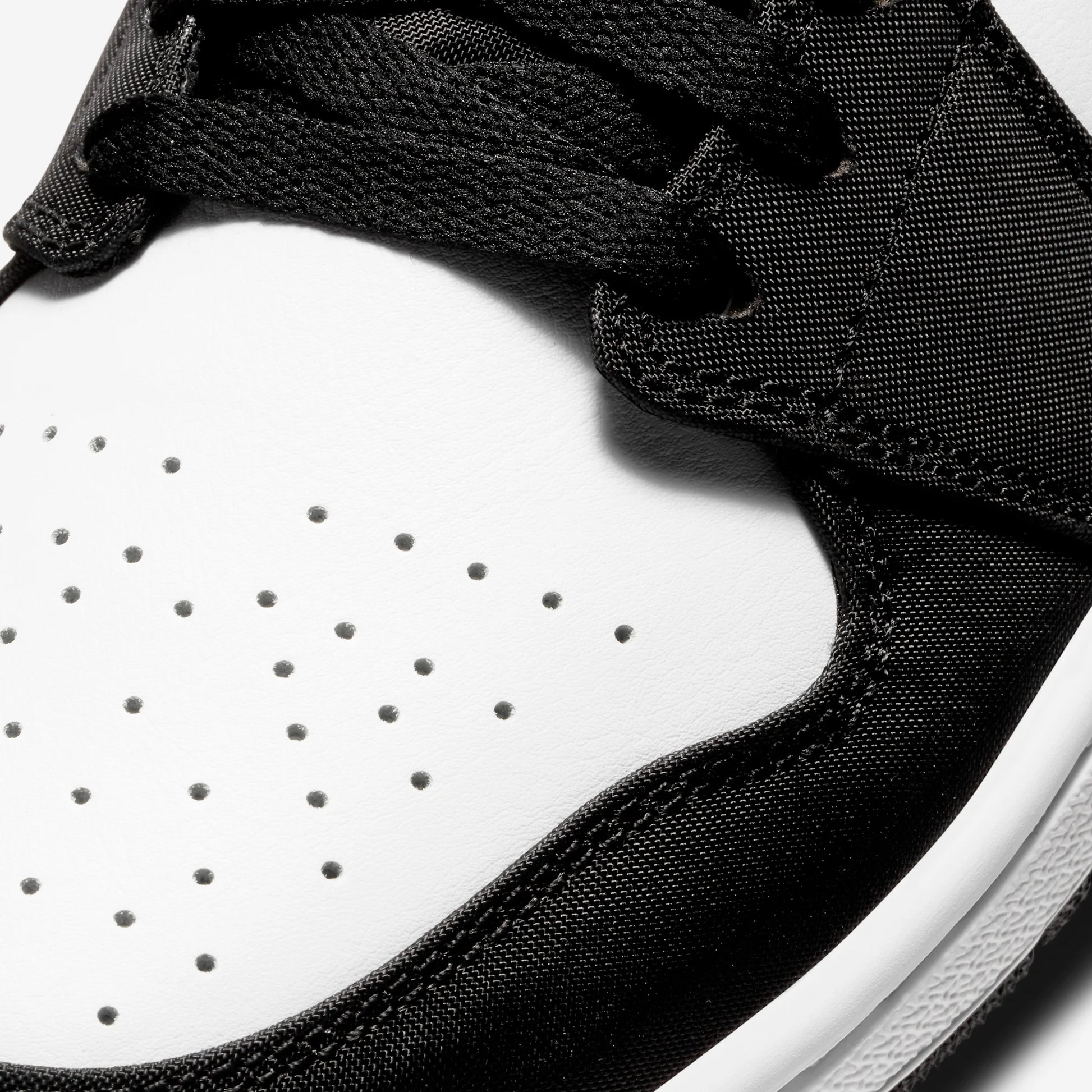 Jordan 1 Mid SE Red Black Toe