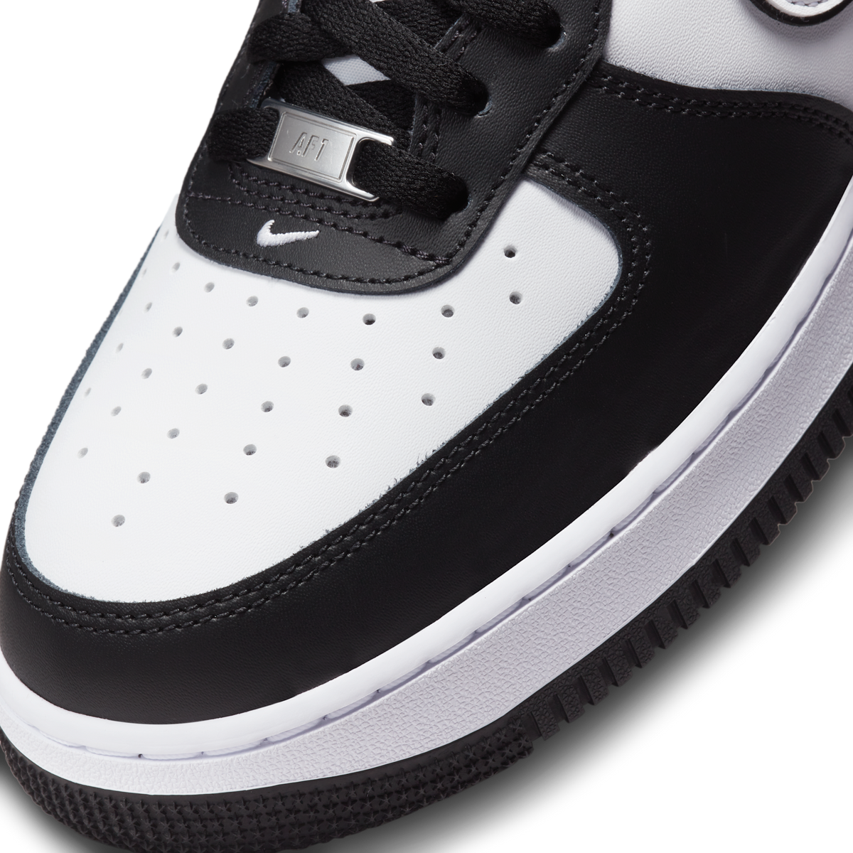 Nike Air Force 1 Low '07 White Swoosh Panda