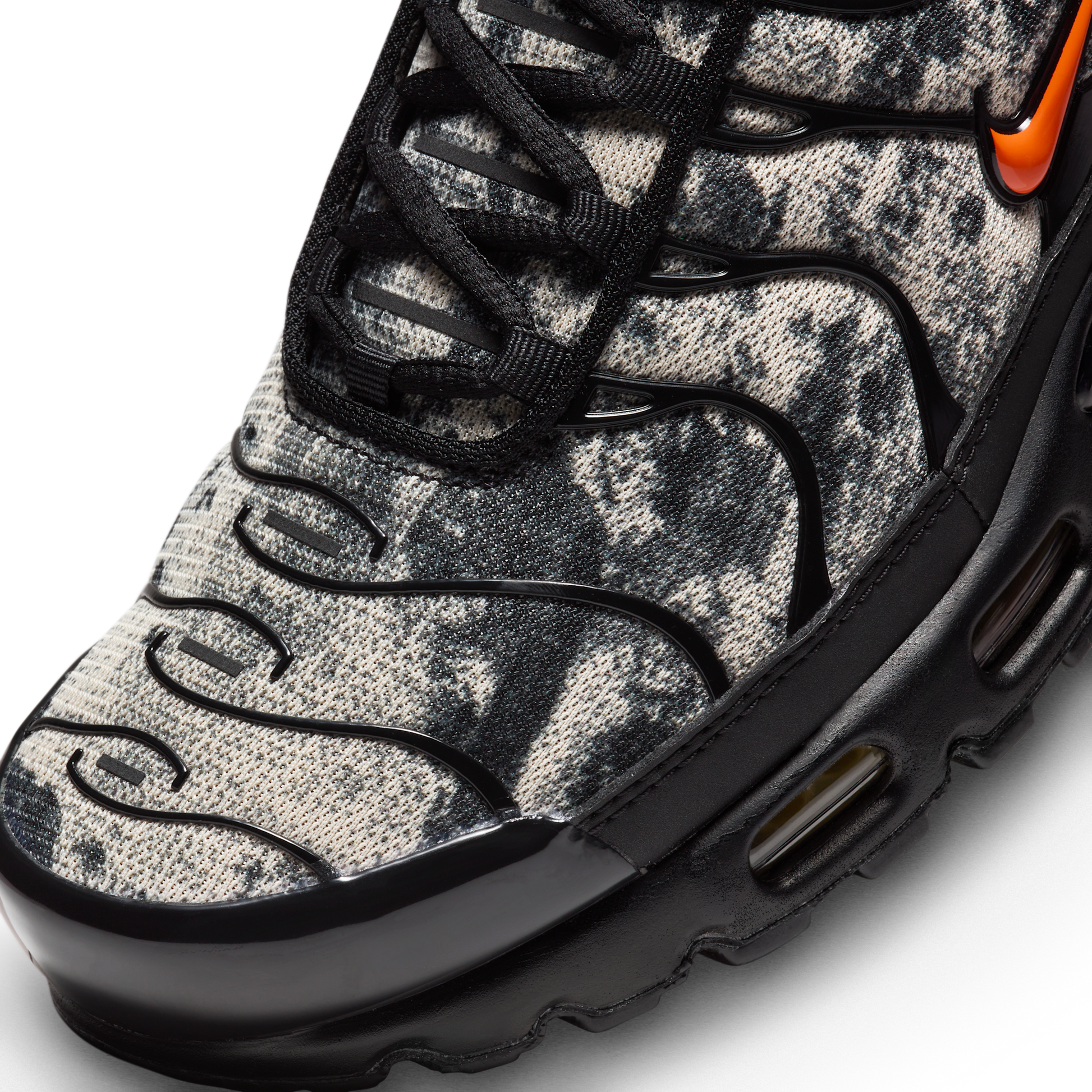 Nike Air Max Plus Camo Black Safety Orange