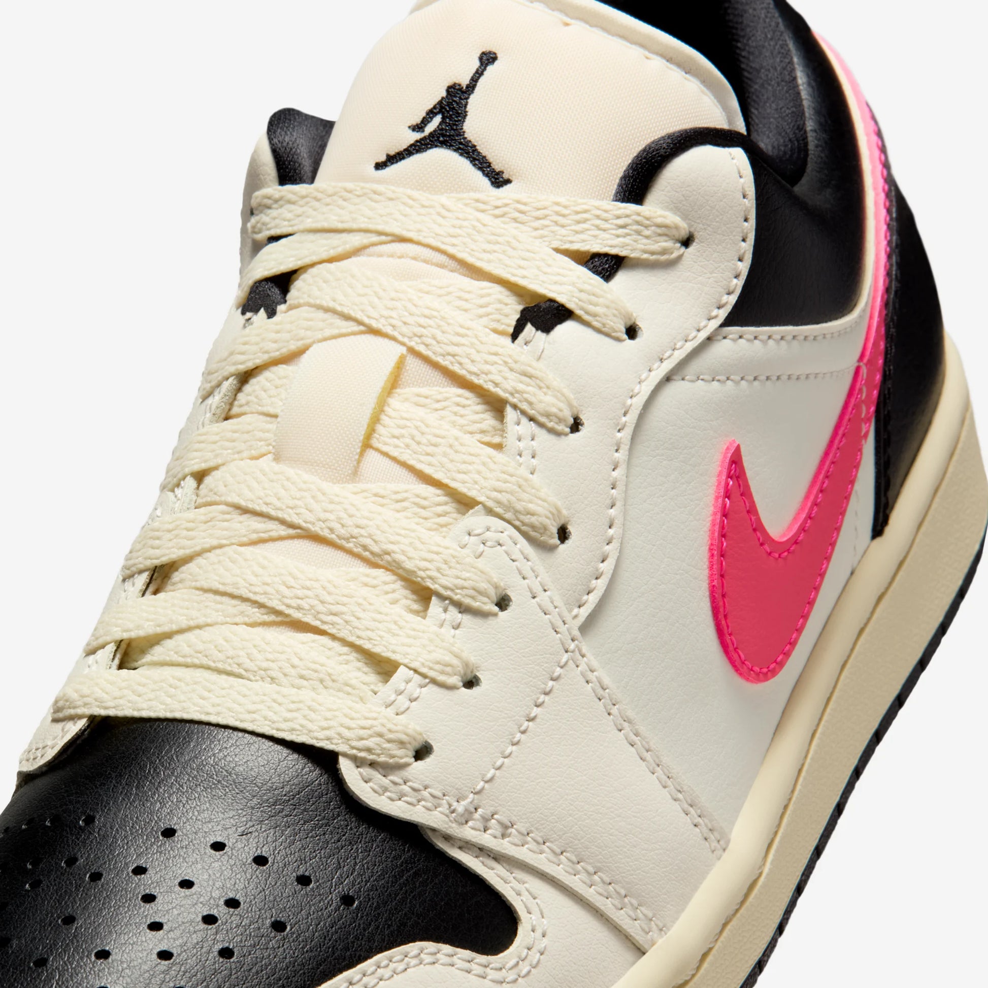 Jordan 1 Low Flight Club (Women's)