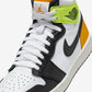 Jordan 1 Retro High Golf White University Gold Volt Black