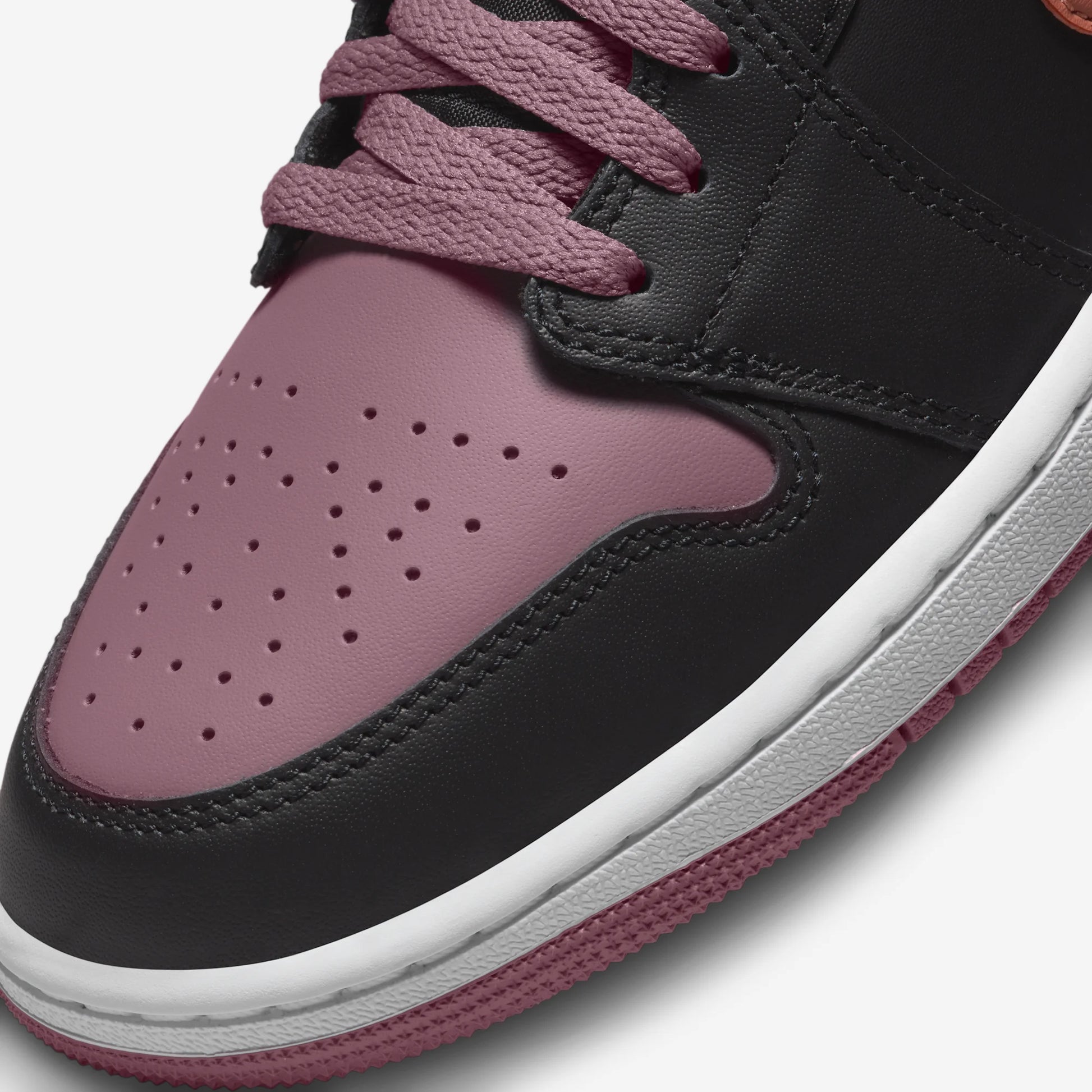 Jordan 1 Mid SE Black Sky J Mauve