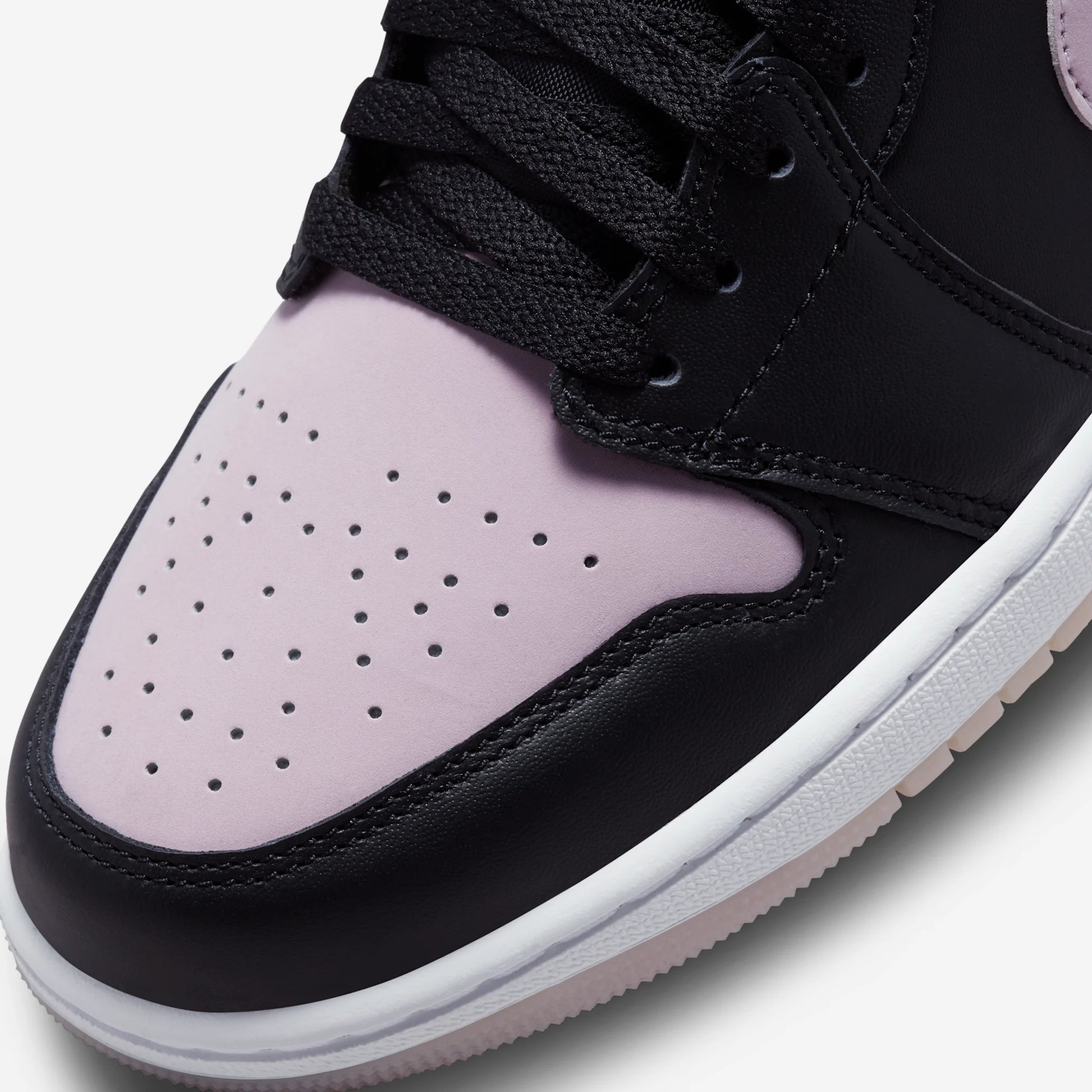 Jordan 1 Low SE Black Iced Lilac