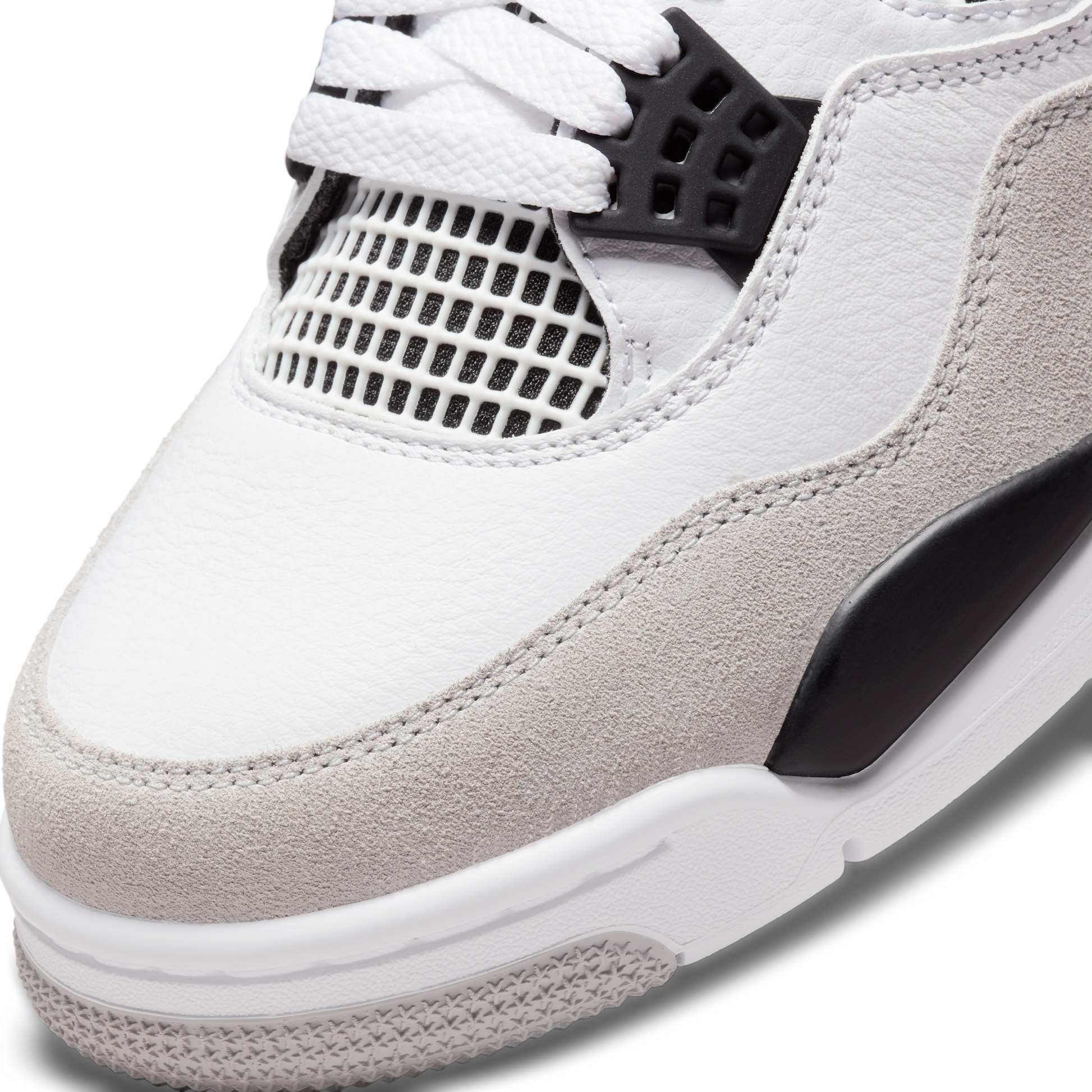 Air Jordan 4 Military Black