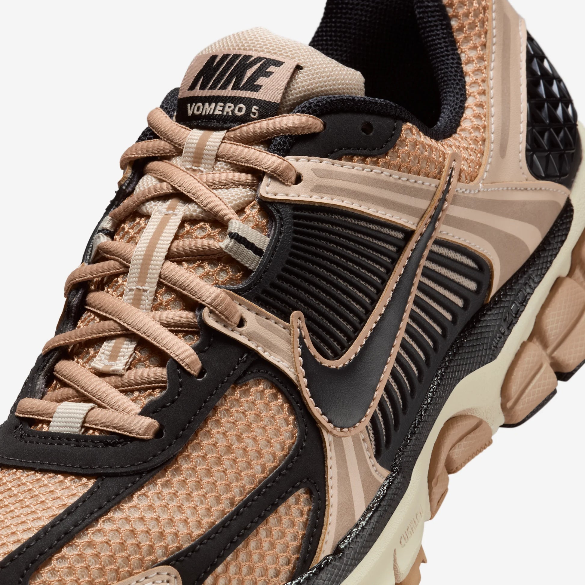 Nike Zoom Vomero 5 Sanddrift (Women's)