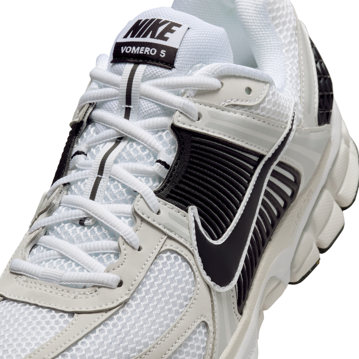 Nike Zoom Vomero 5 White Black