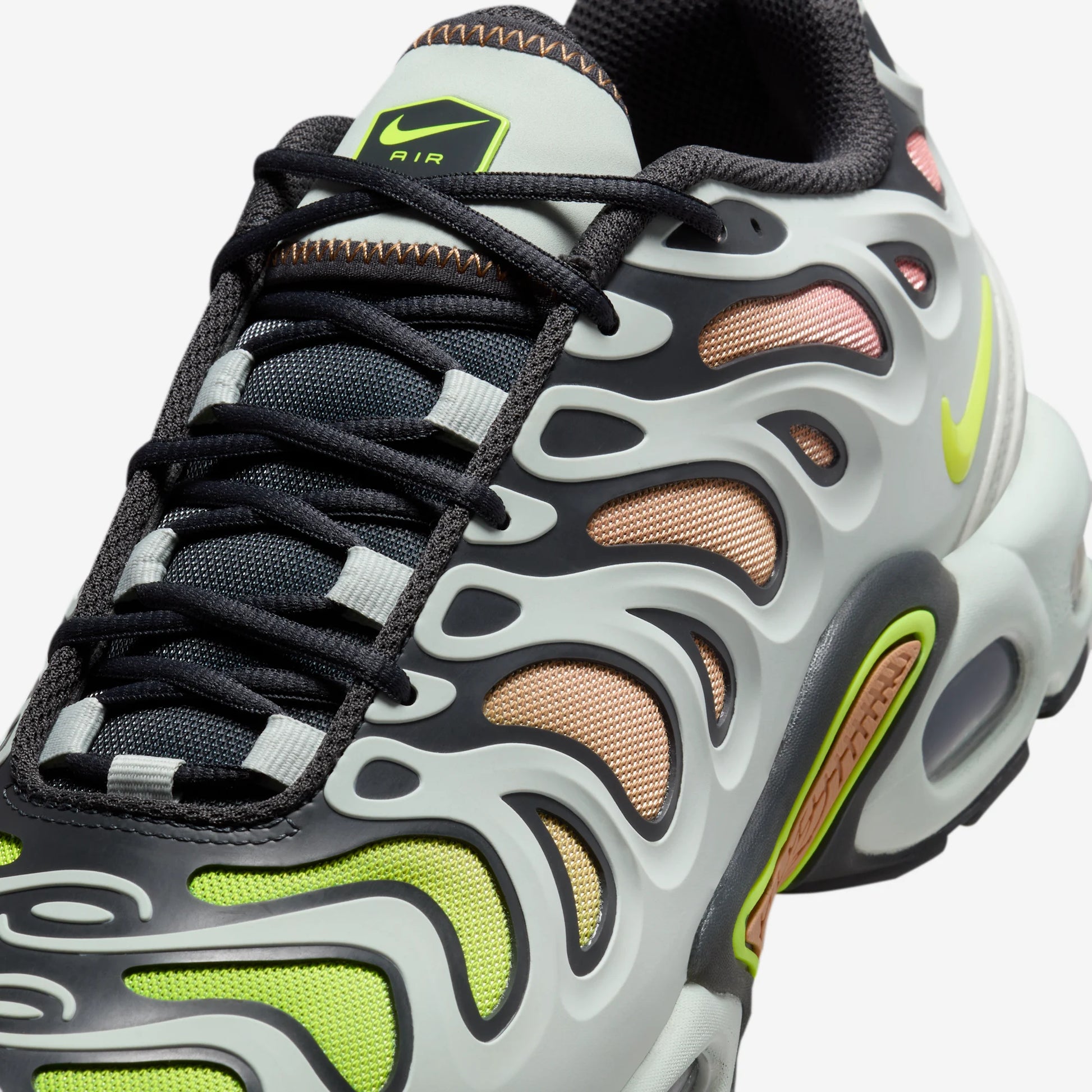 Nike Air Max Plus Drift Light Silver Volt