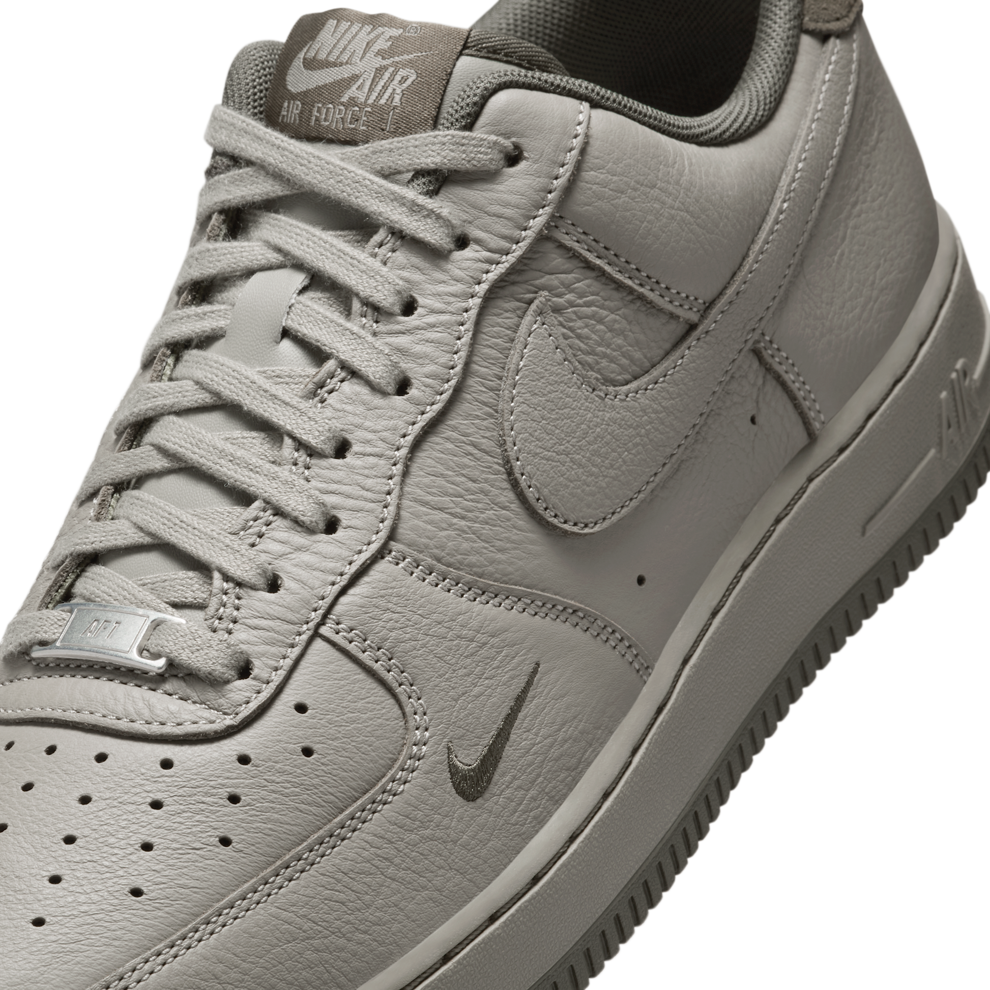 Nike Air Force 1 Low '07 LV8 Light Army Cargo Khaki