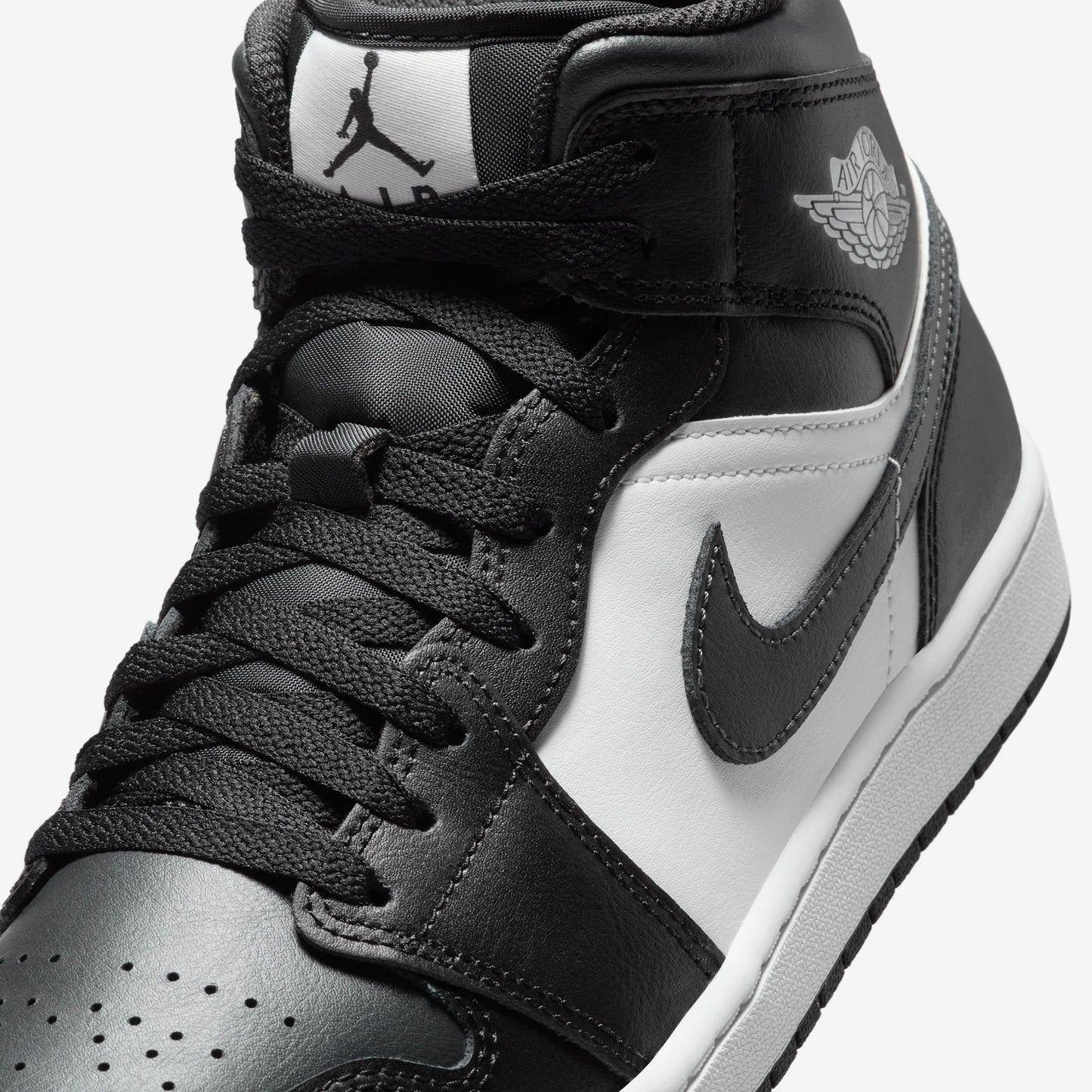 Jordan 1 Mid Off Noir Toe