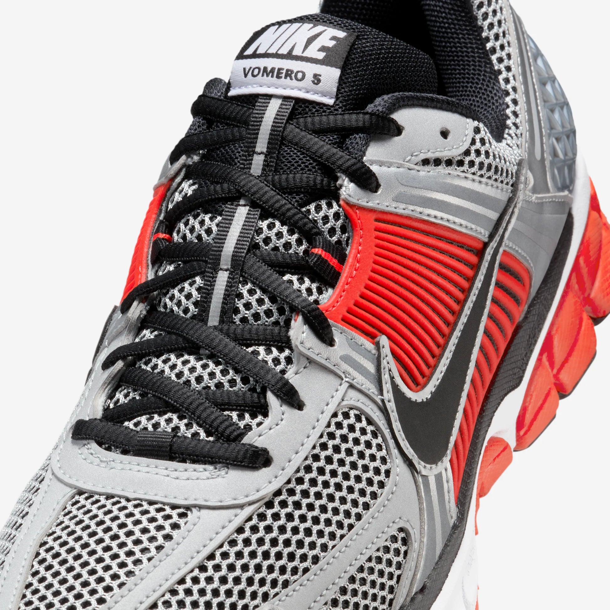 Nike Zoom Vomero 5 Bright Crimson Metallic Silver