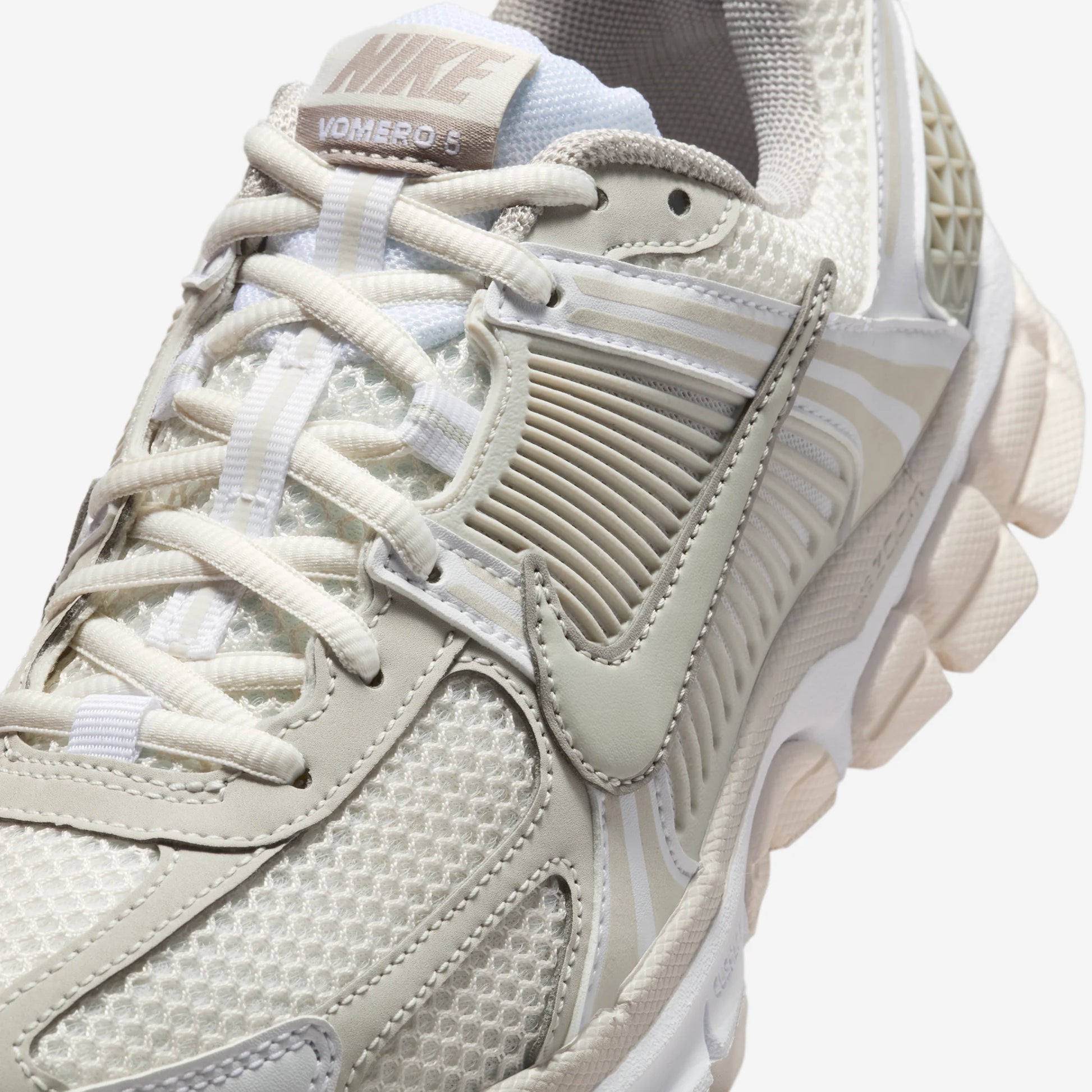 Nike Zoom Vomero 5 Light Bone (Women's)