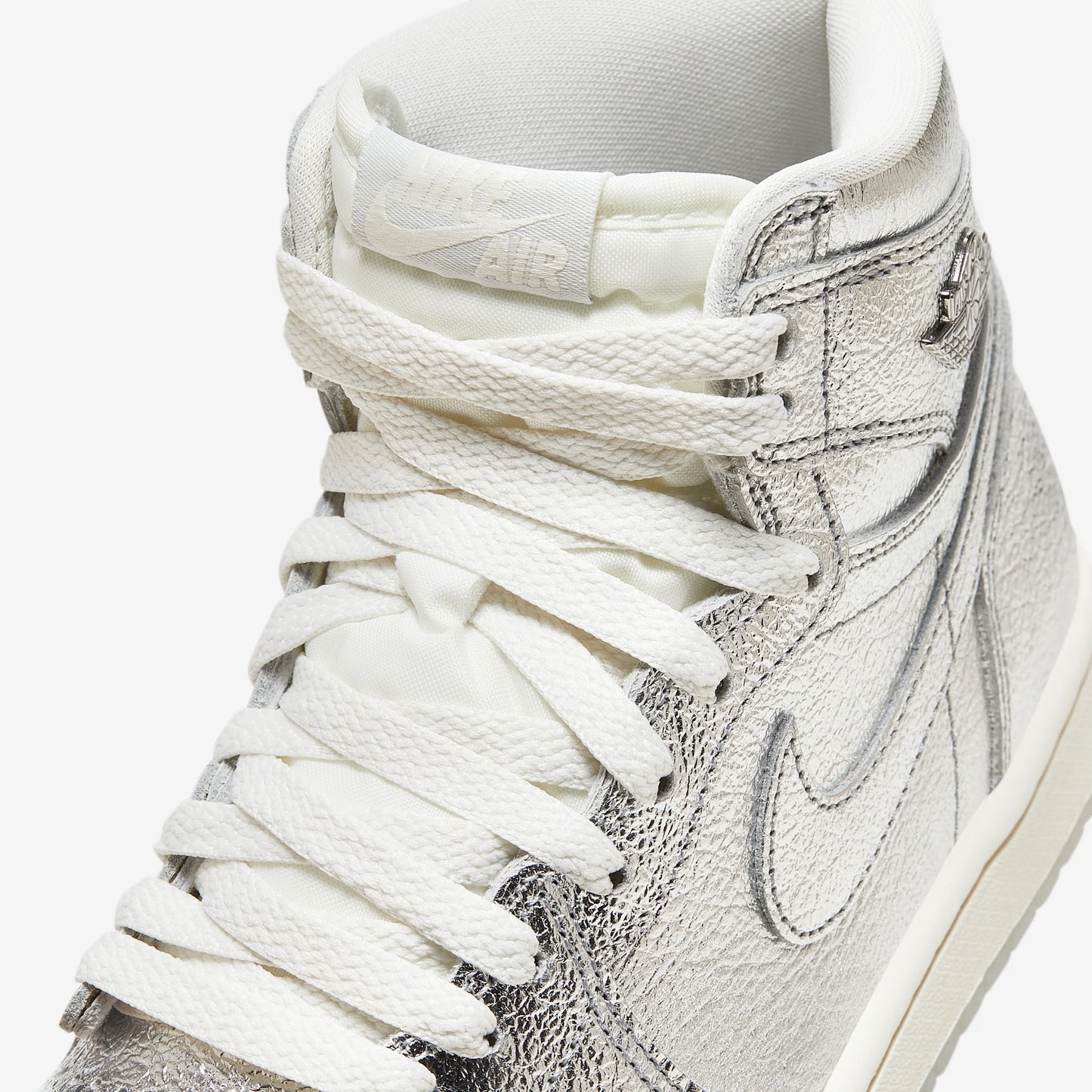 Jordan 1 Retro High OG Chrome (Women's)