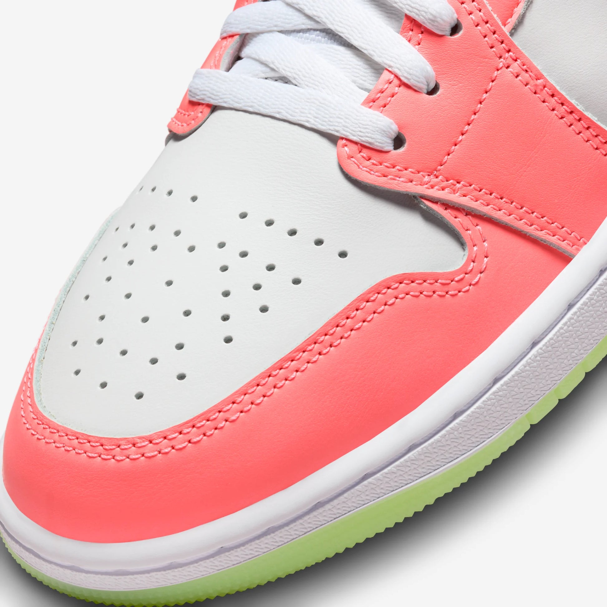 Jordan 1 Low SE Lava Glow