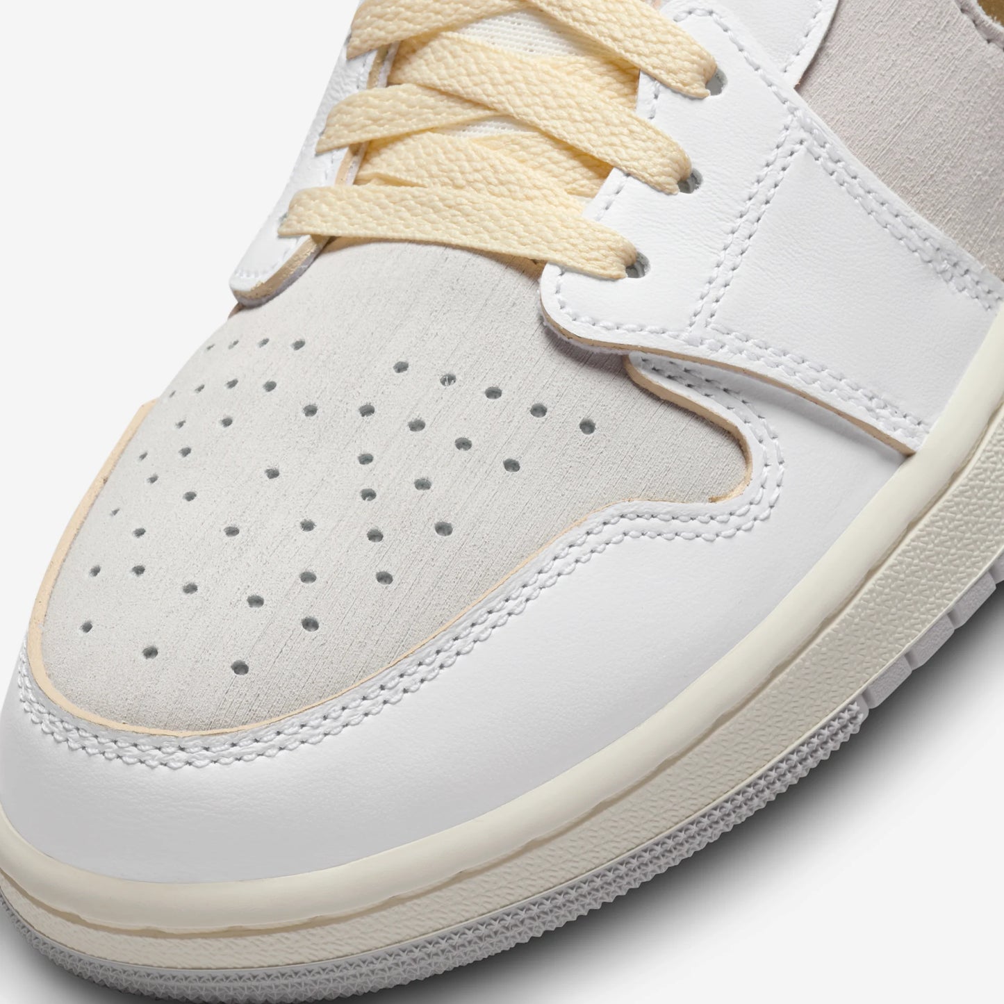 Jordan 1 High Zoom Air CMFT 2 FIBA