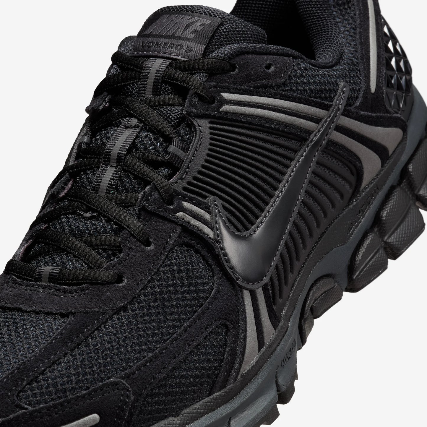 Nike Zoom Vomero 5 Black Metallic Dark Grey