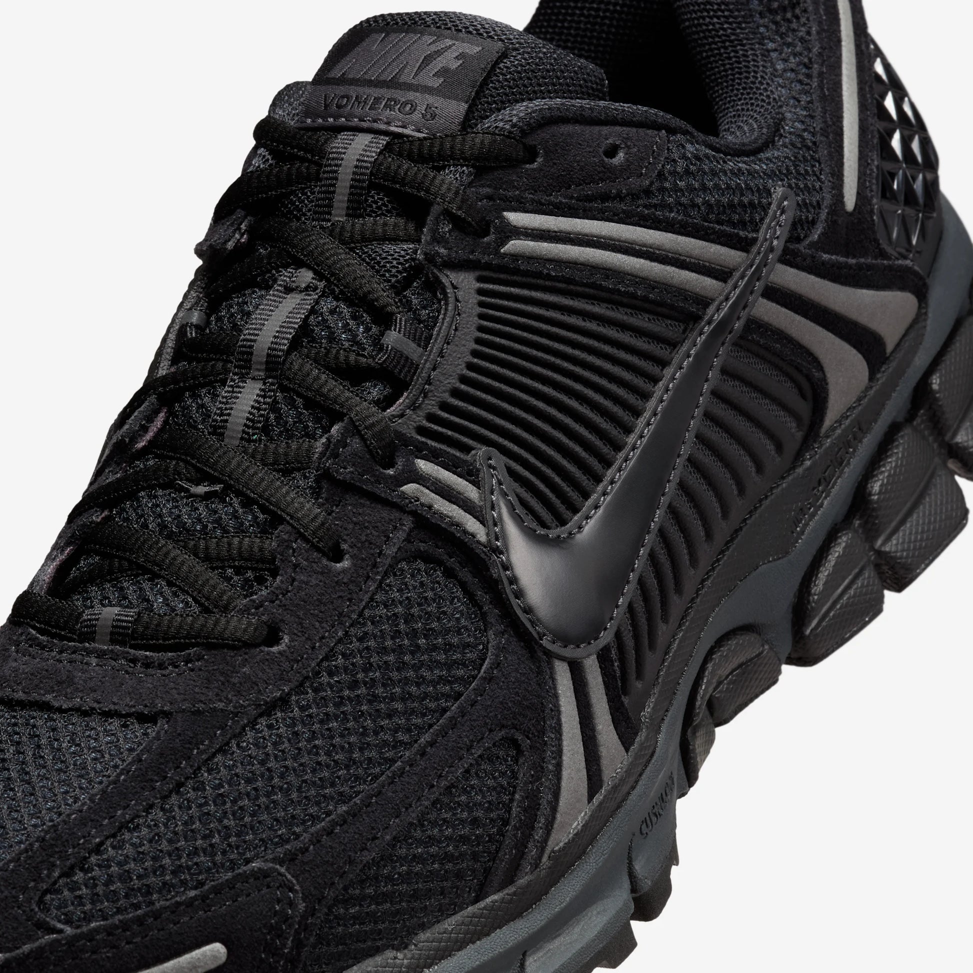 Nike Zoom Vomero 5 Black Metallic Dark Grey