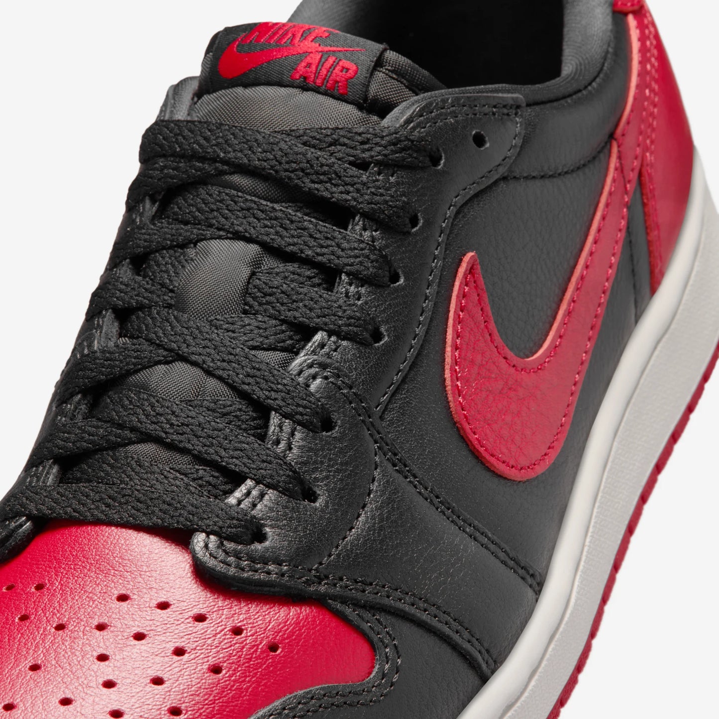 Jordan 1 Retro Low OG Banned