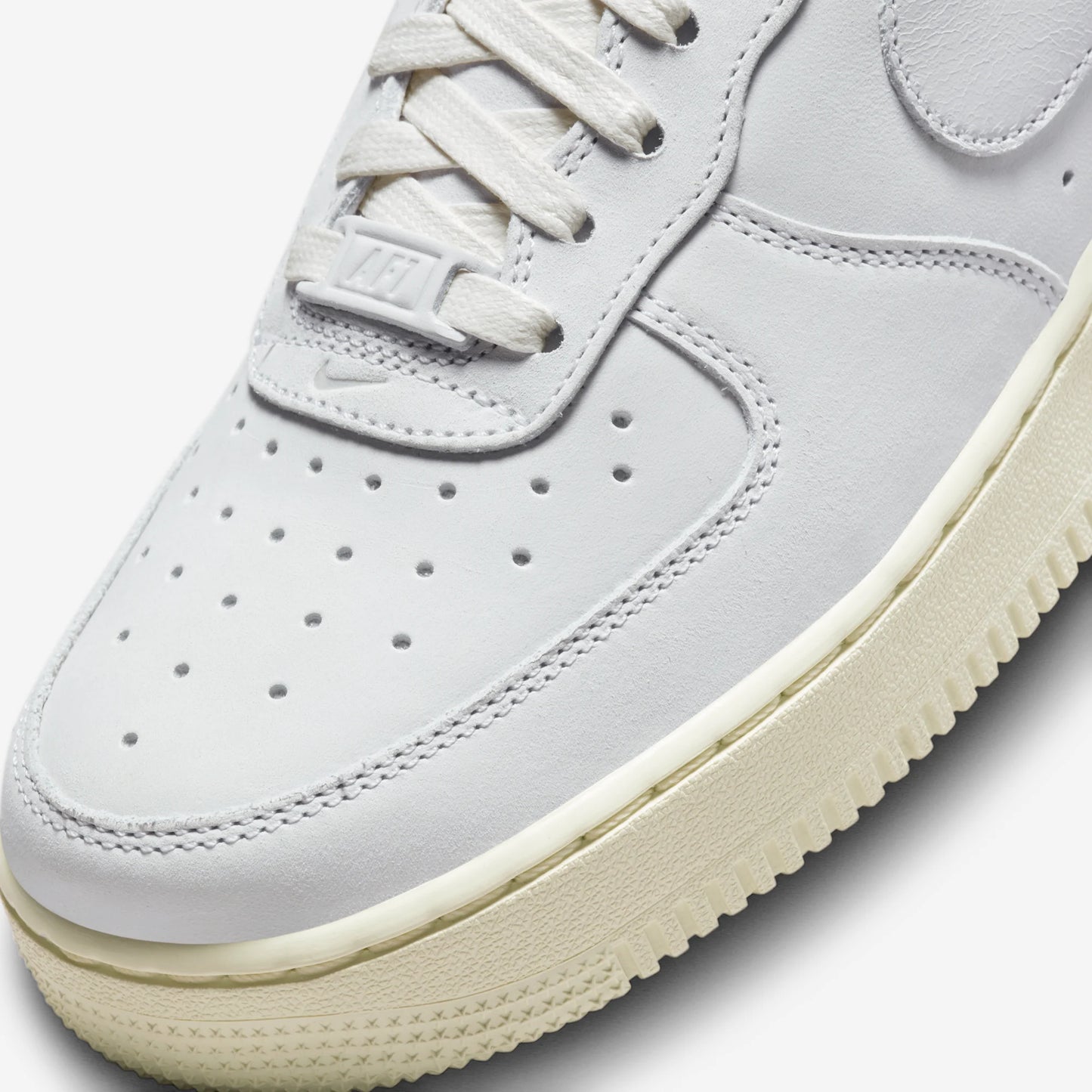 Nike Air Force 1 Low Summit White (Women's)