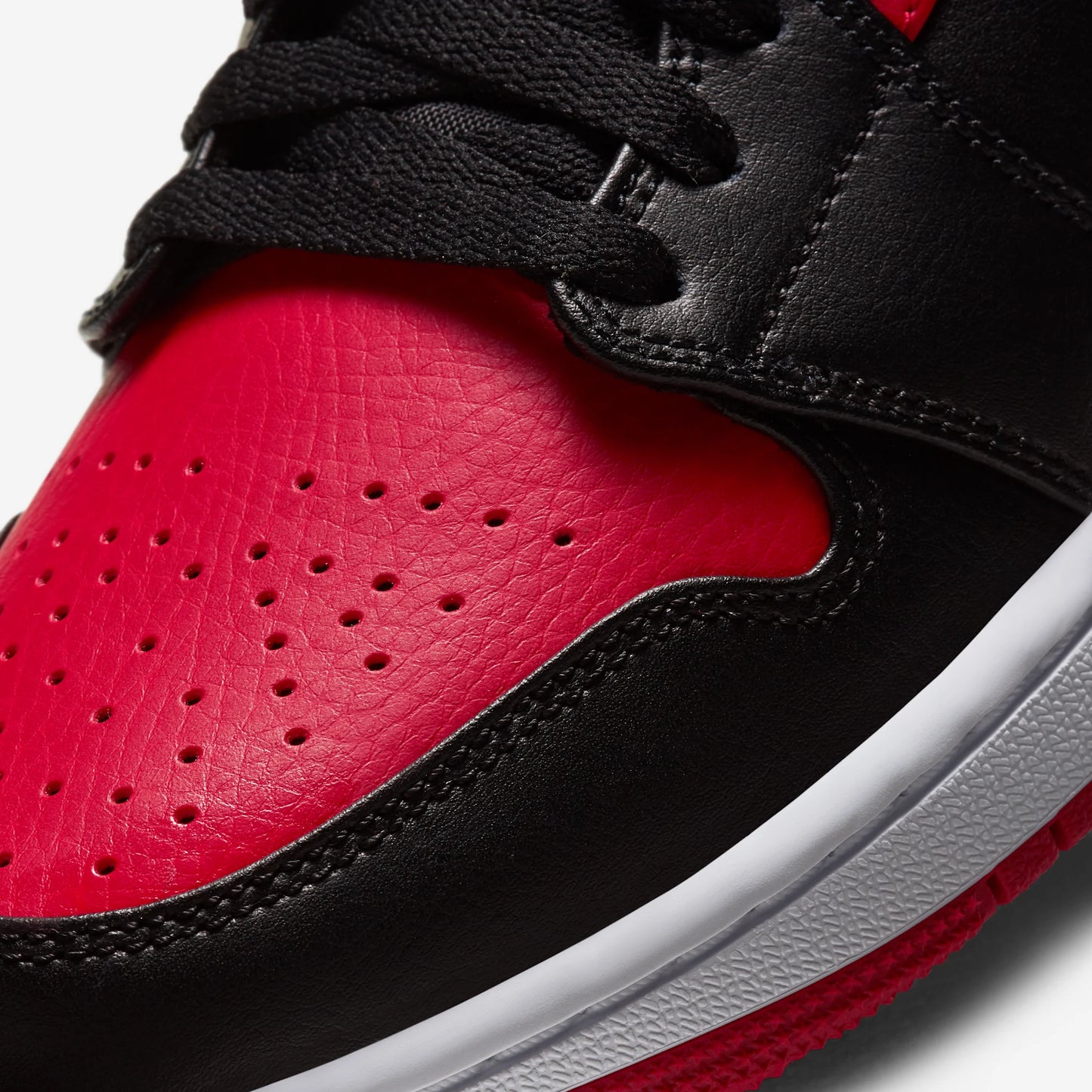 Jordan 1 Mid Banned (2020)