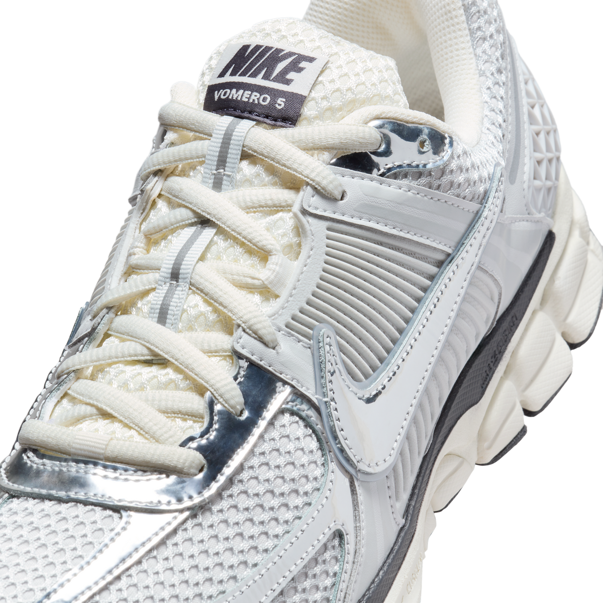 Nike Zoom Vomero 5 Chrome