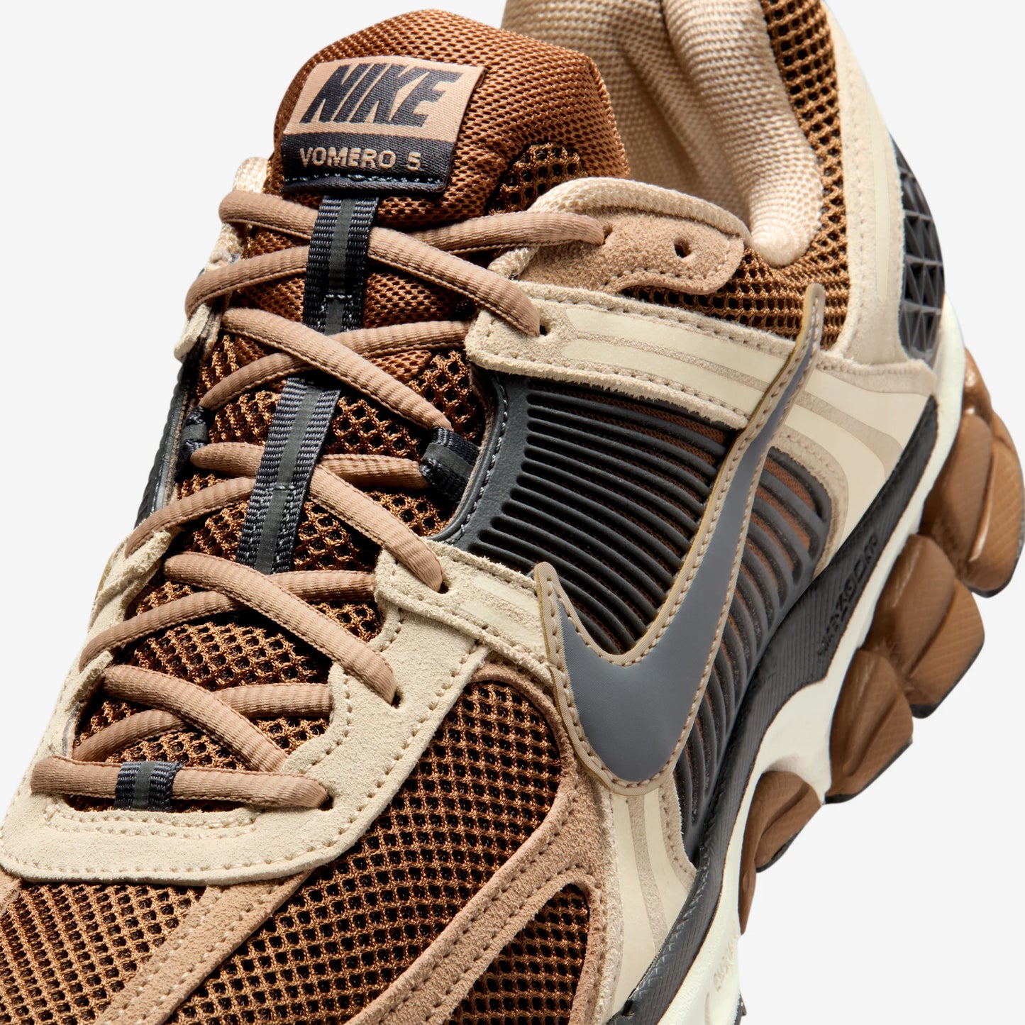Nike Zoom Vomero 5 Light British Tan Khaki