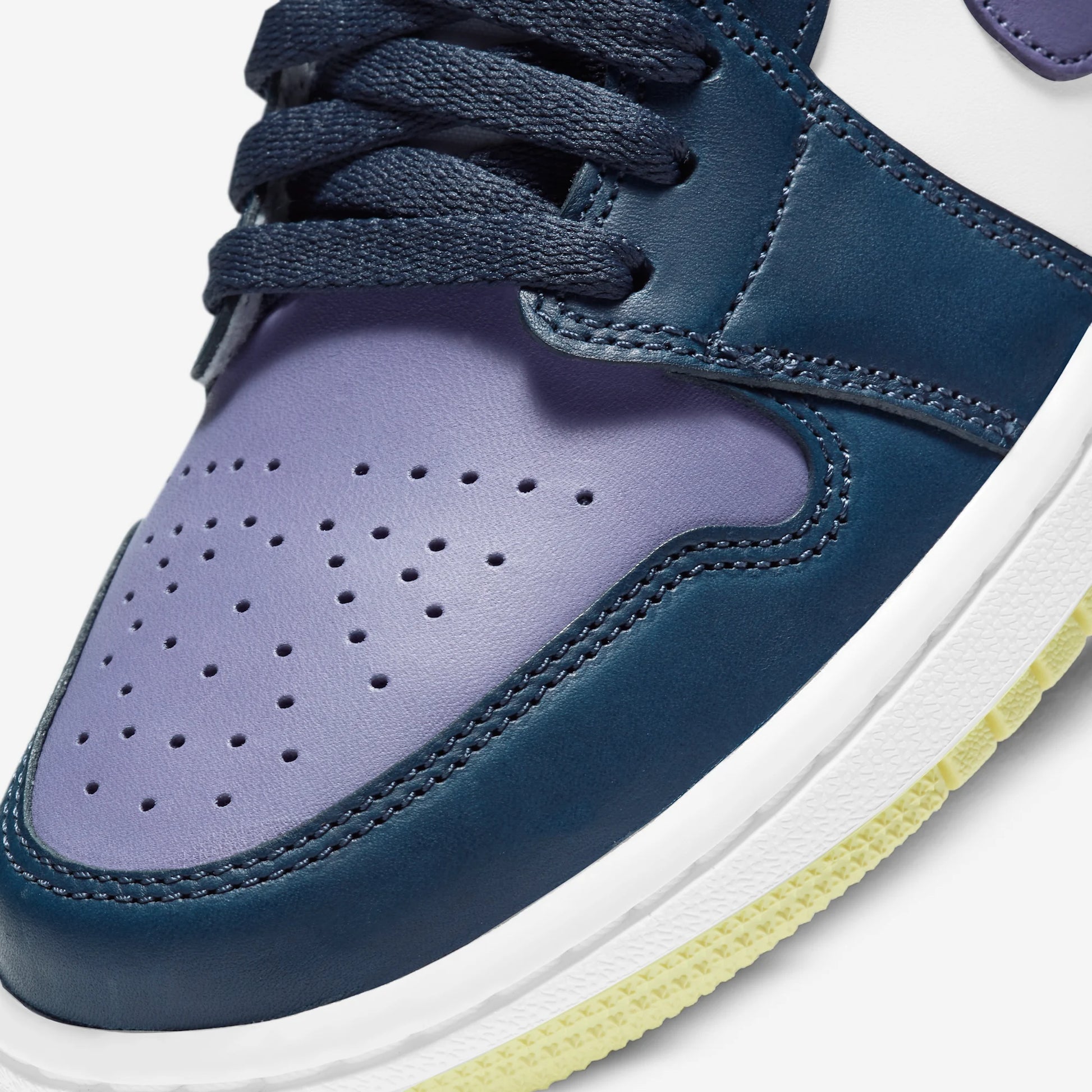 Jordan 1 Low Purple Magenta (Women's)