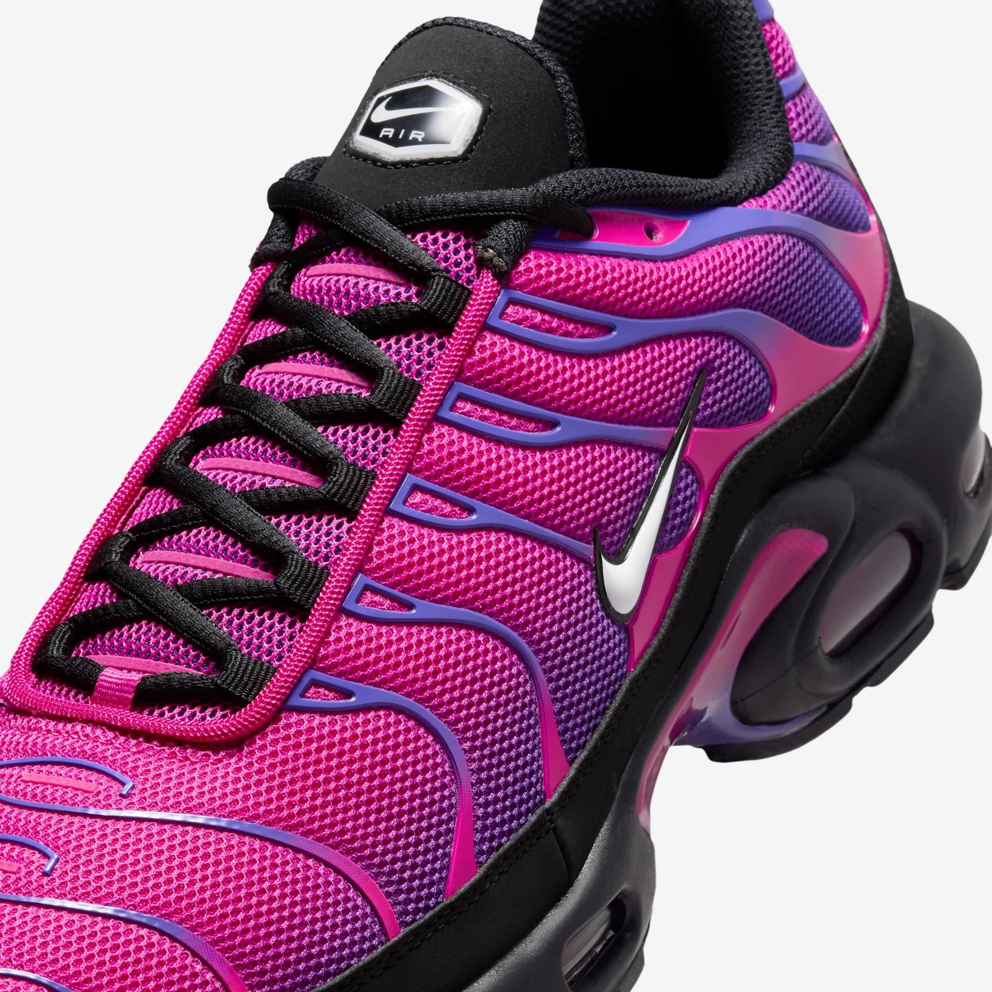 Nike Air Max Plus Rebellious Air Fireberry