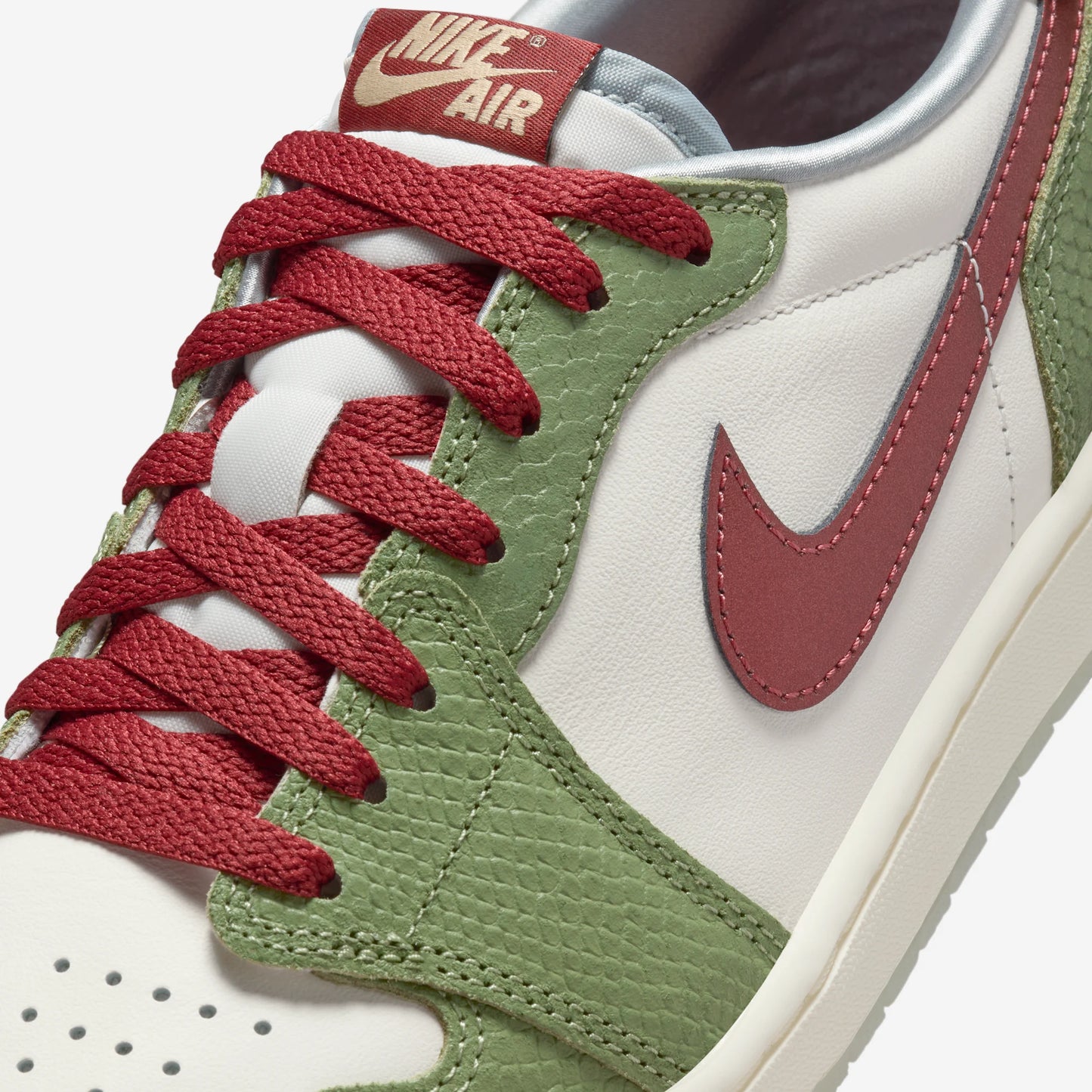 Jordan 1 Retro Low OG Year of the Dragon (2024)