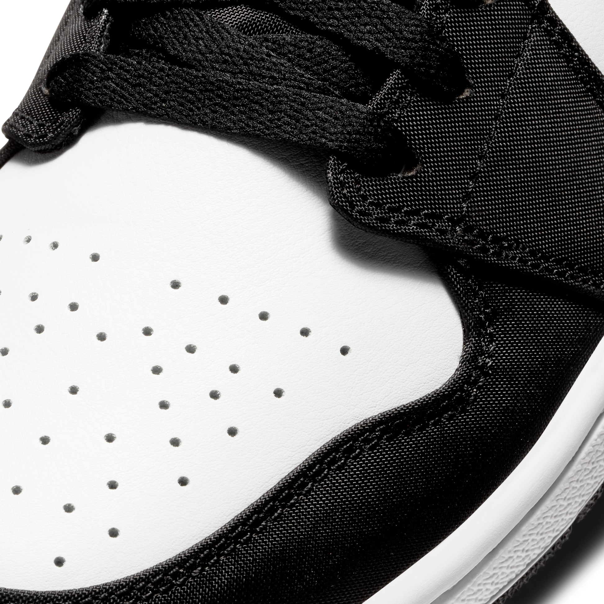 Jordan 1 Mid SE Red Black Toe