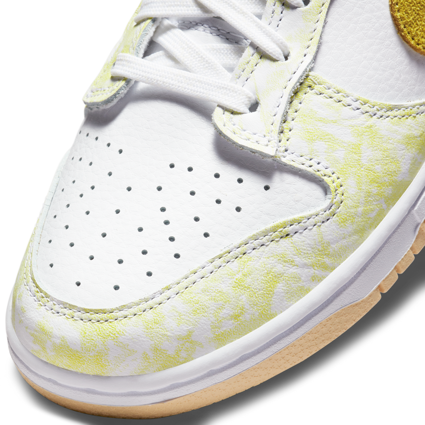 Dunk Low Yellow Strike