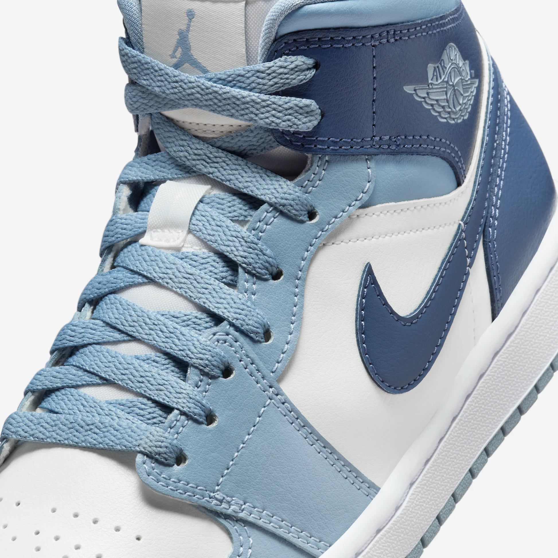 Jordan 1 Mid Diffused Blue (Women's)