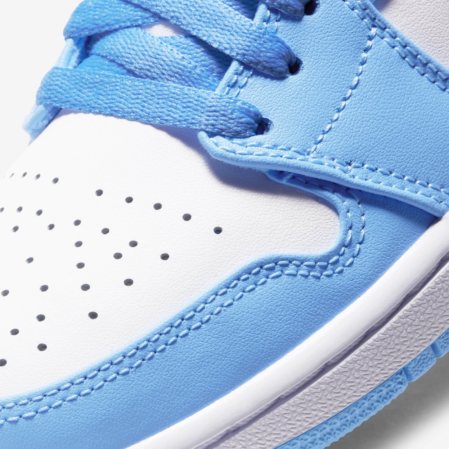 Jordan 1 Low UNC (Women's)