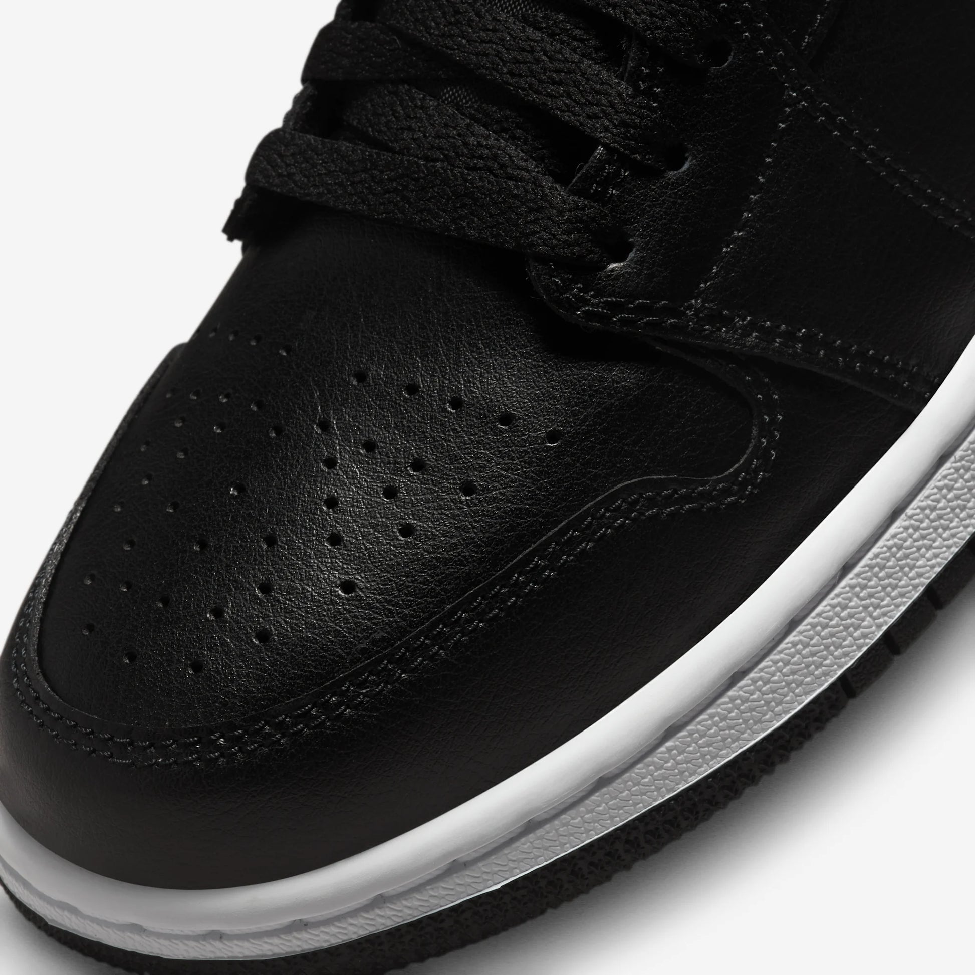 Jordan 1 Low Black White (2022) (Women's)