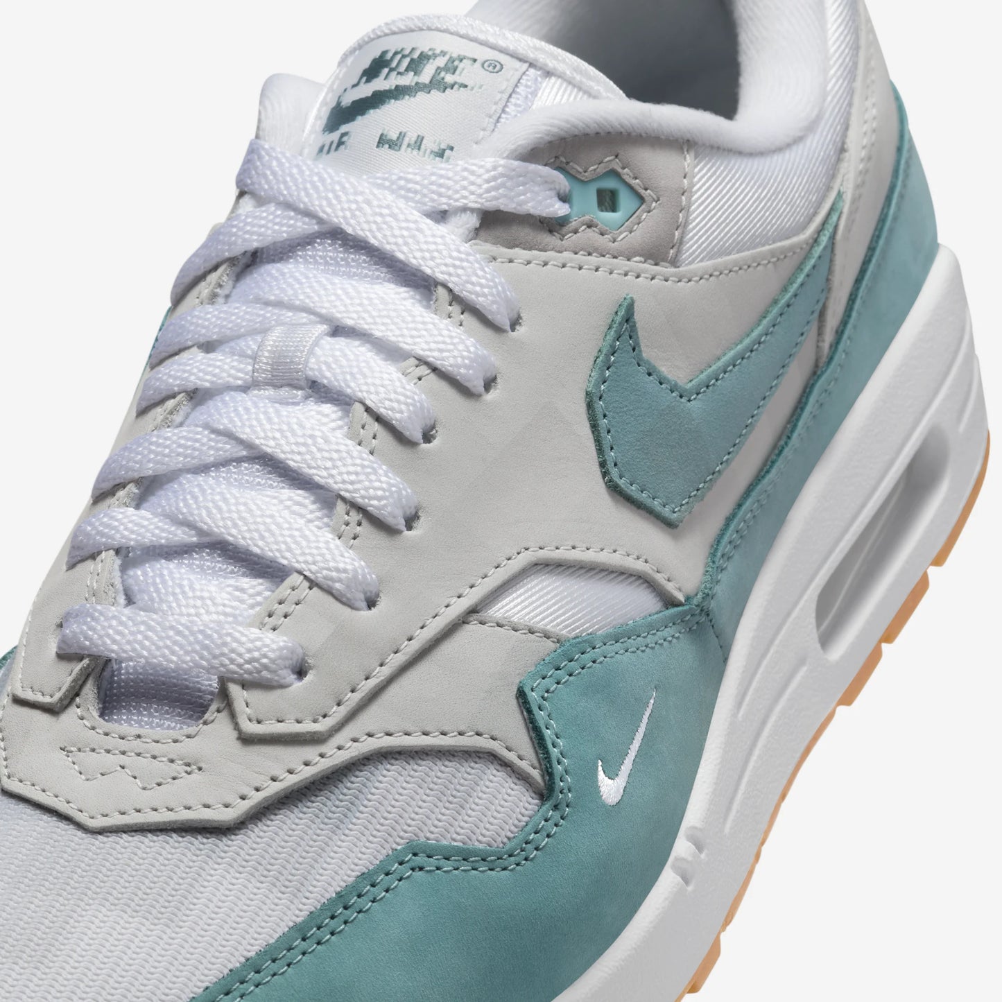 Nike Air Max 1 .SWOOSH Low Poly Adventure